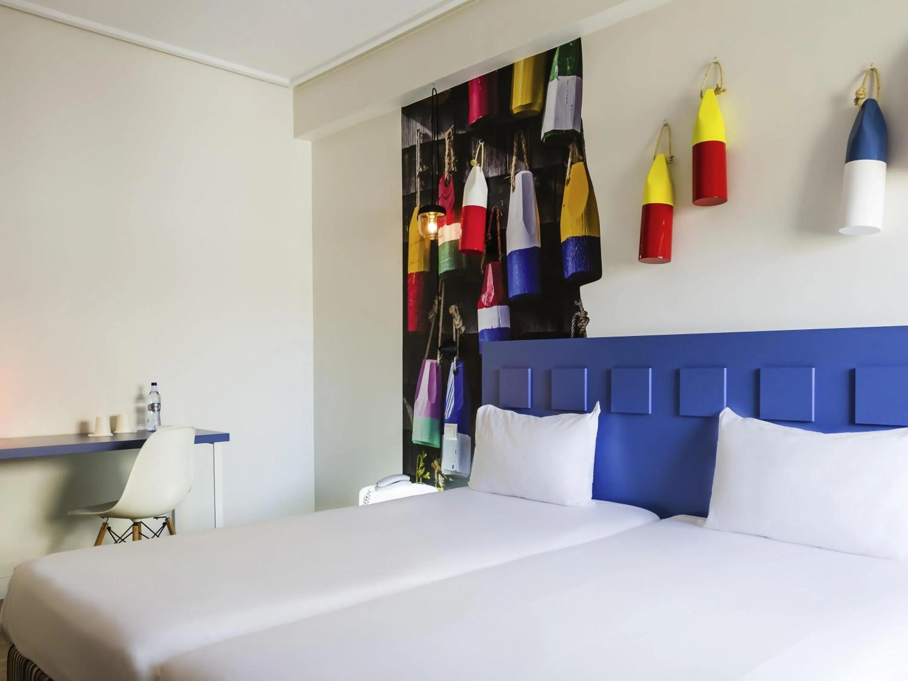 Bedroom, Bed in Ibis Styles Lisboa Centro Liberdade NE