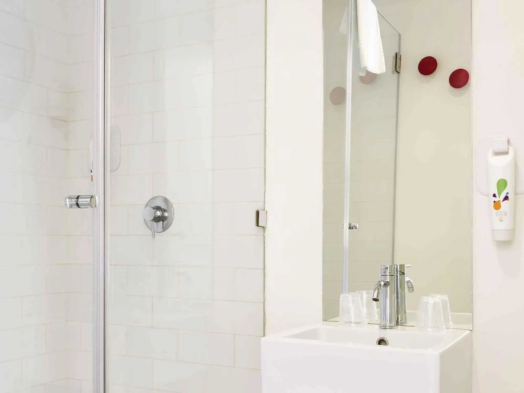 Bedroom in Ibis Styles Lisboa Centro Liberdade NE