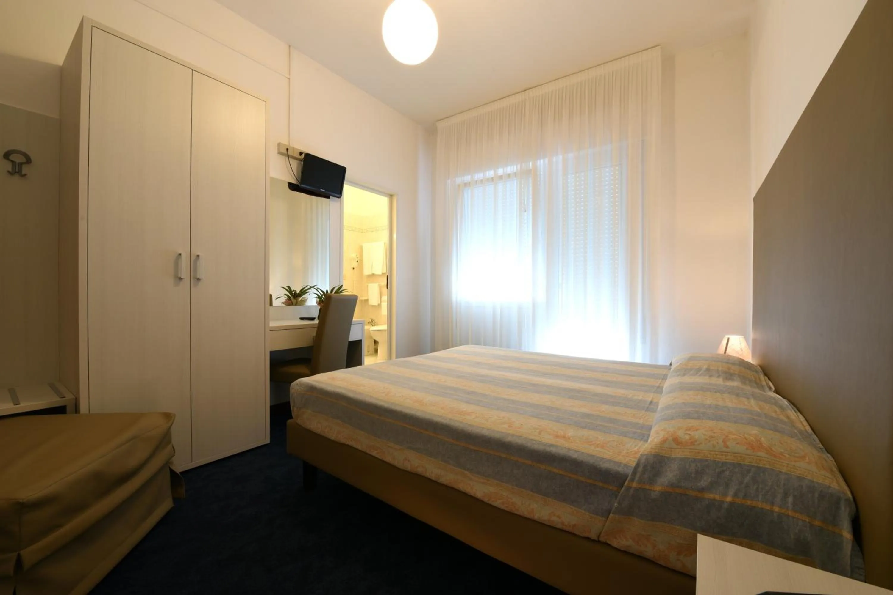 Photo of the whole room, Bed in Hotel Savoia