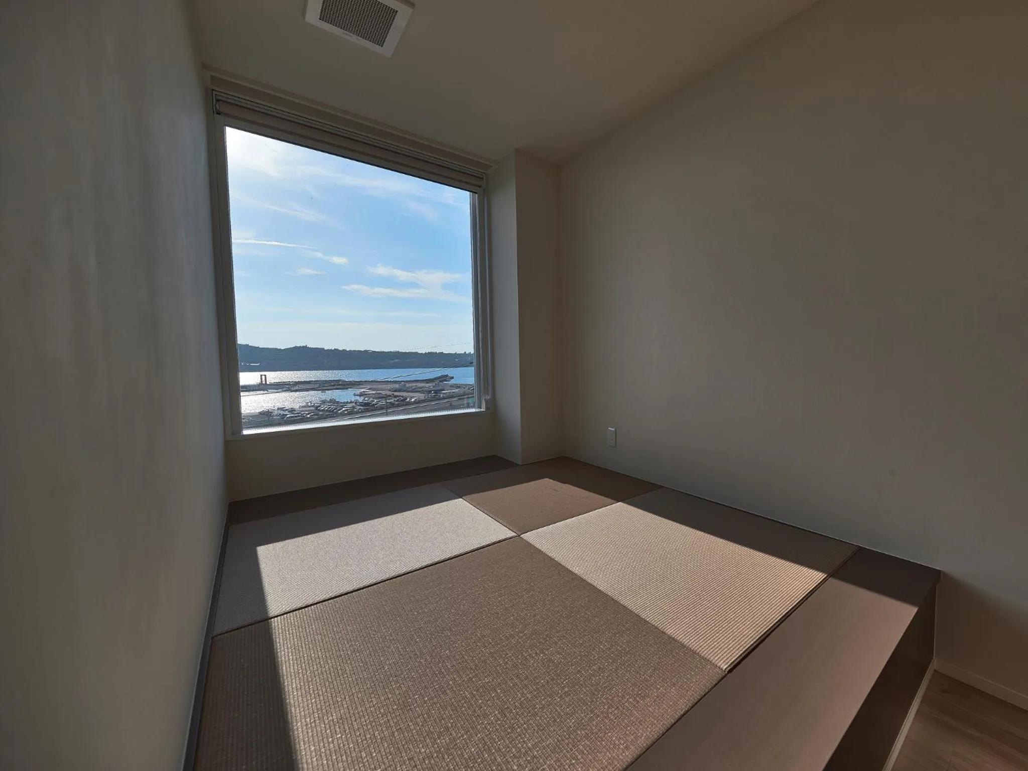 Photo of the whole room, Bed in Marea Resort Motobu