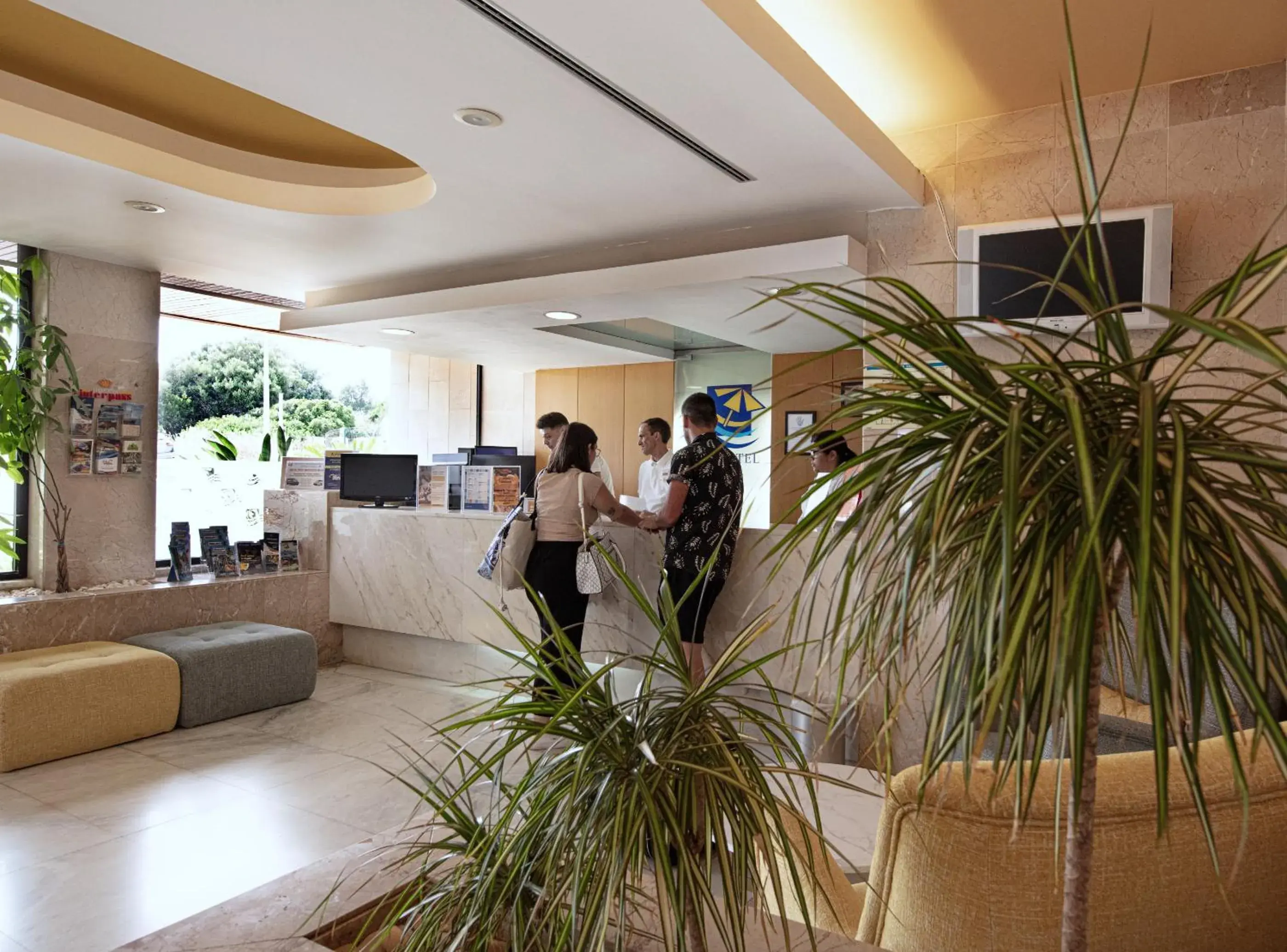 Lobby or reception in Interpass Vau Hotel Apartamentos Lobby or reception in Interpass Vau Hotel Apartamentos