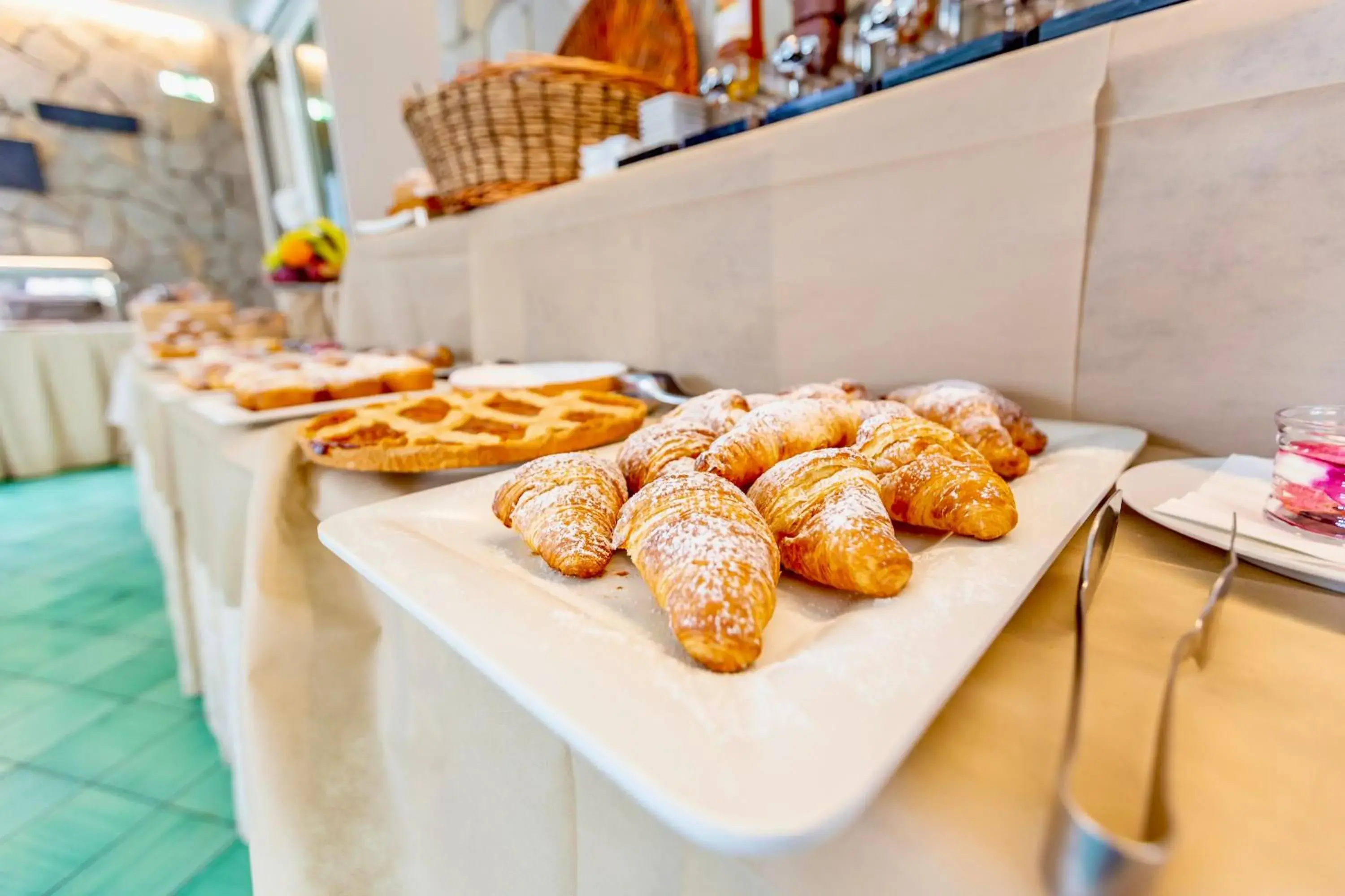 Buffet breakfast in Hotel Airone