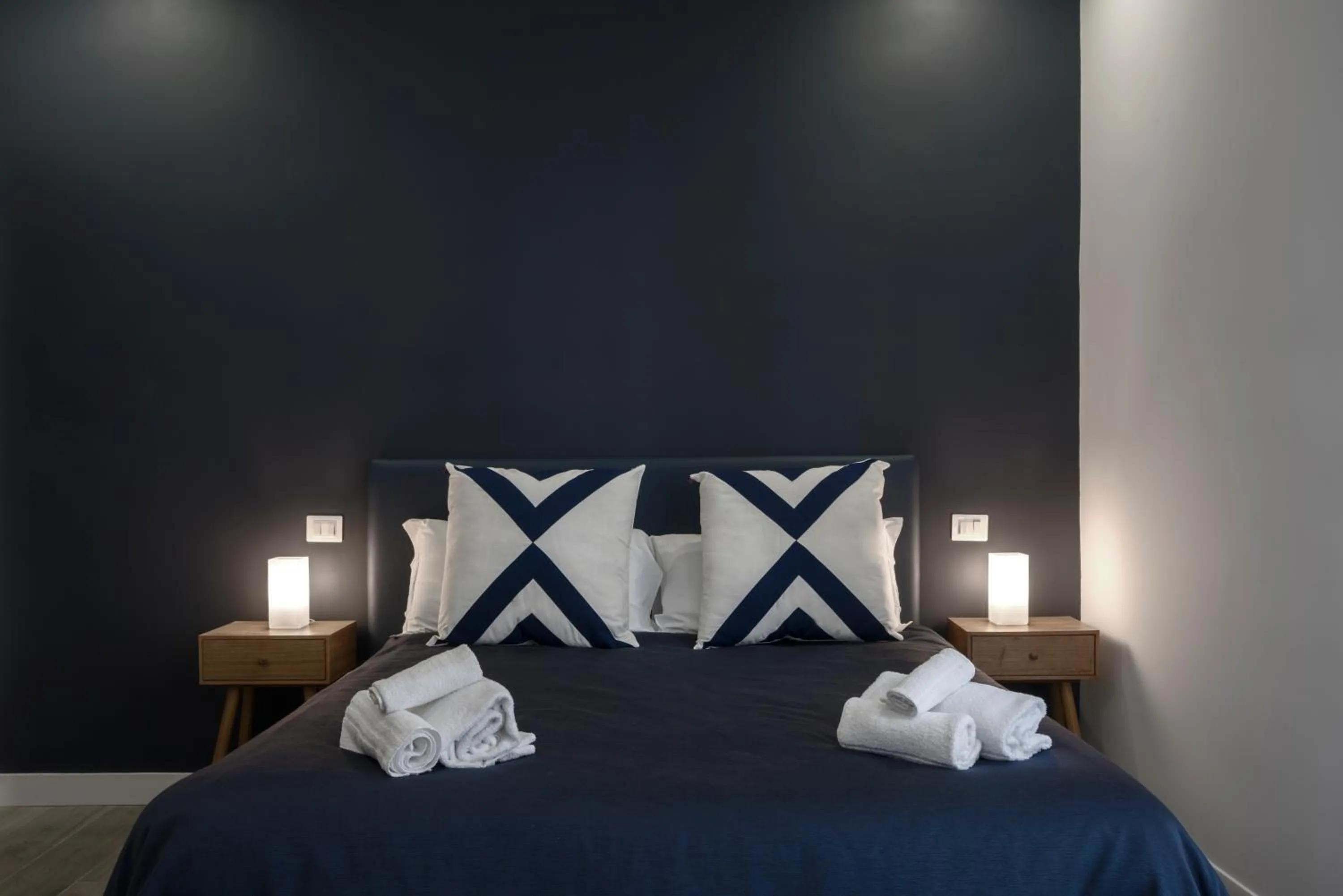 Queen Room - single occupancy in Sant'Alfonso Bed and Breakfast Napoli