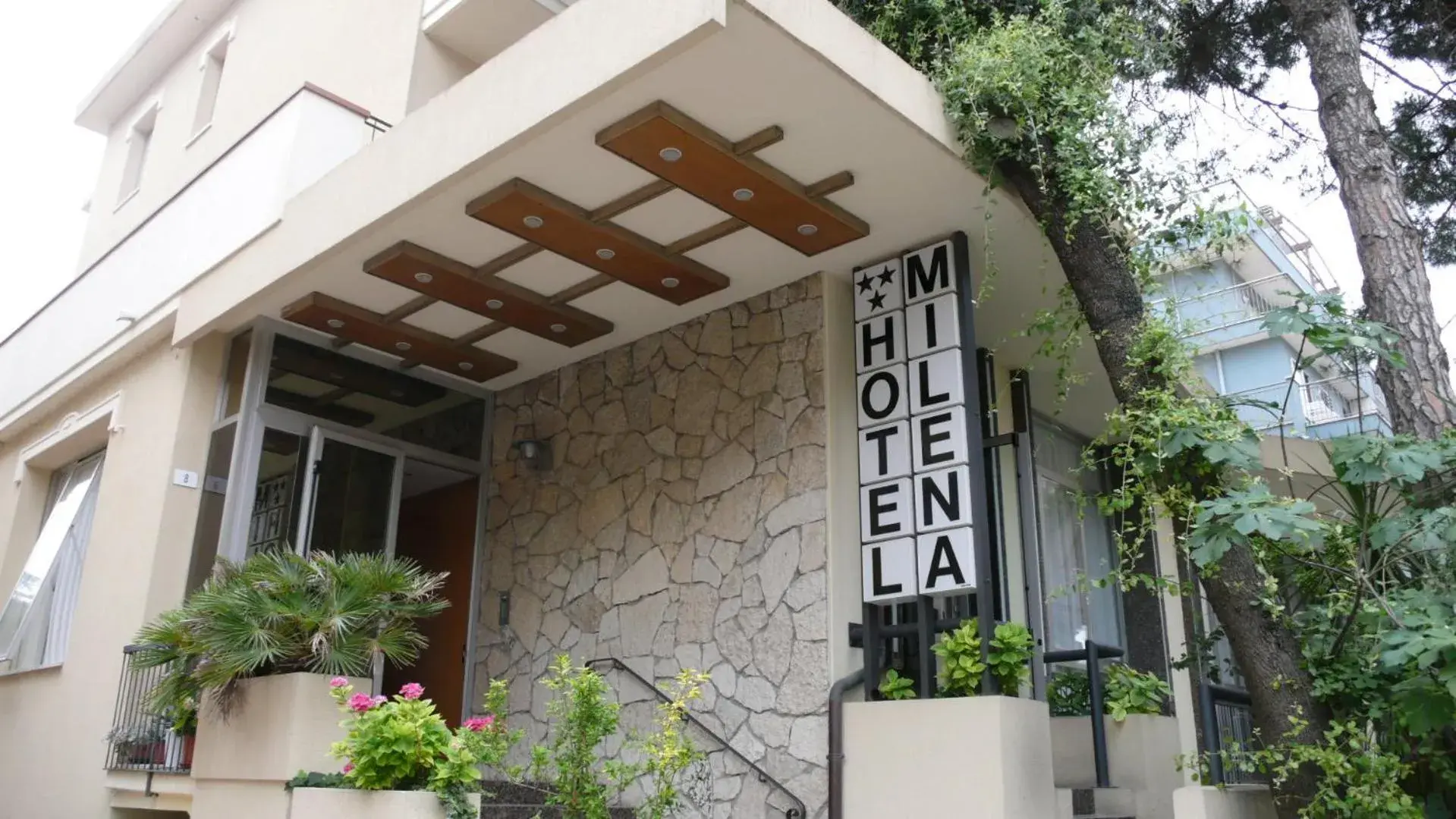 Property Building in Hotel Milena