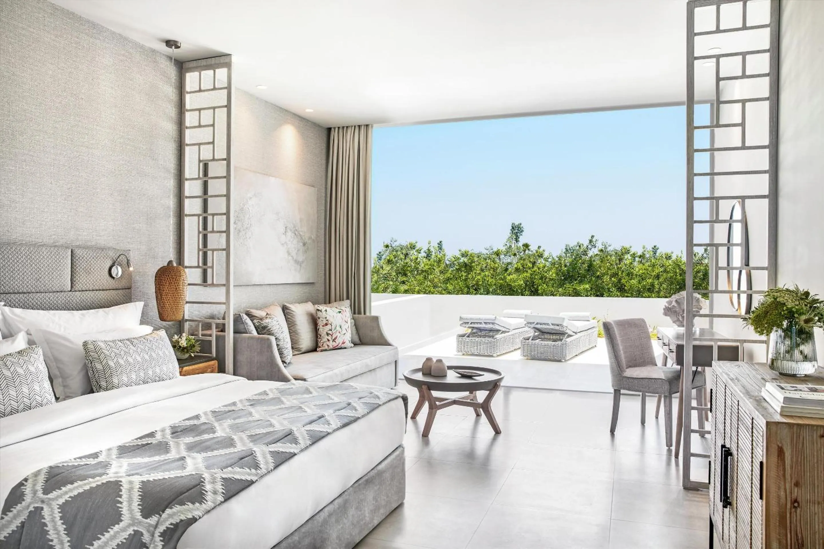 Photo of the whole room, Bed in Ikos Aria