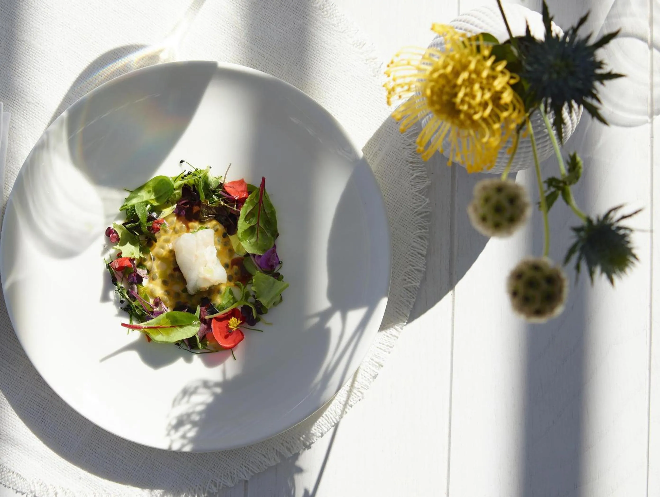 Restaurant/places to eat in Ikos Aria