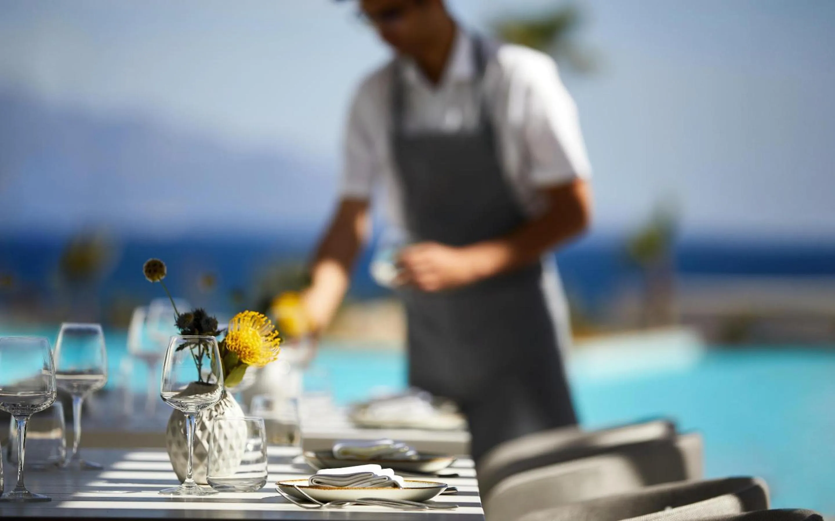 Restaurant/places to eat in Ikos Aria