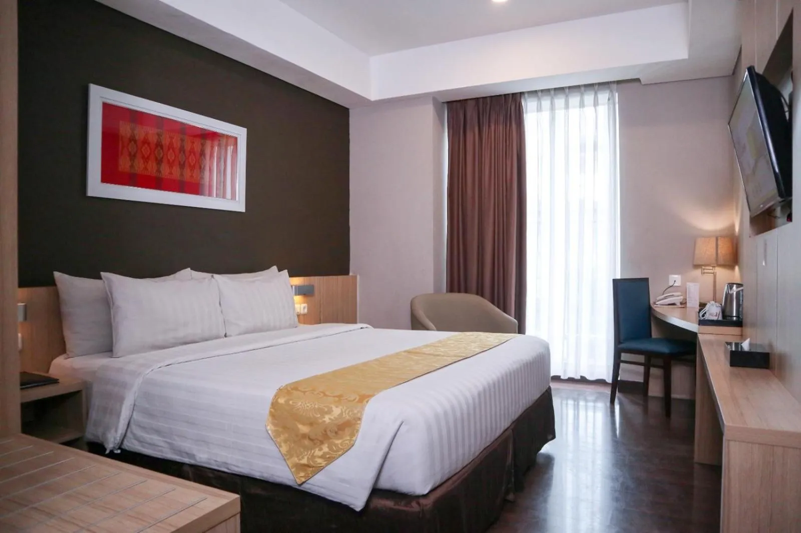 Bed in Anara Sky Kualanamu Hotel