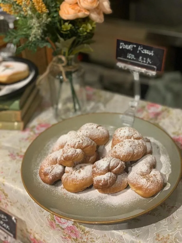 Restaurant/places to eat in Aventree Homestay