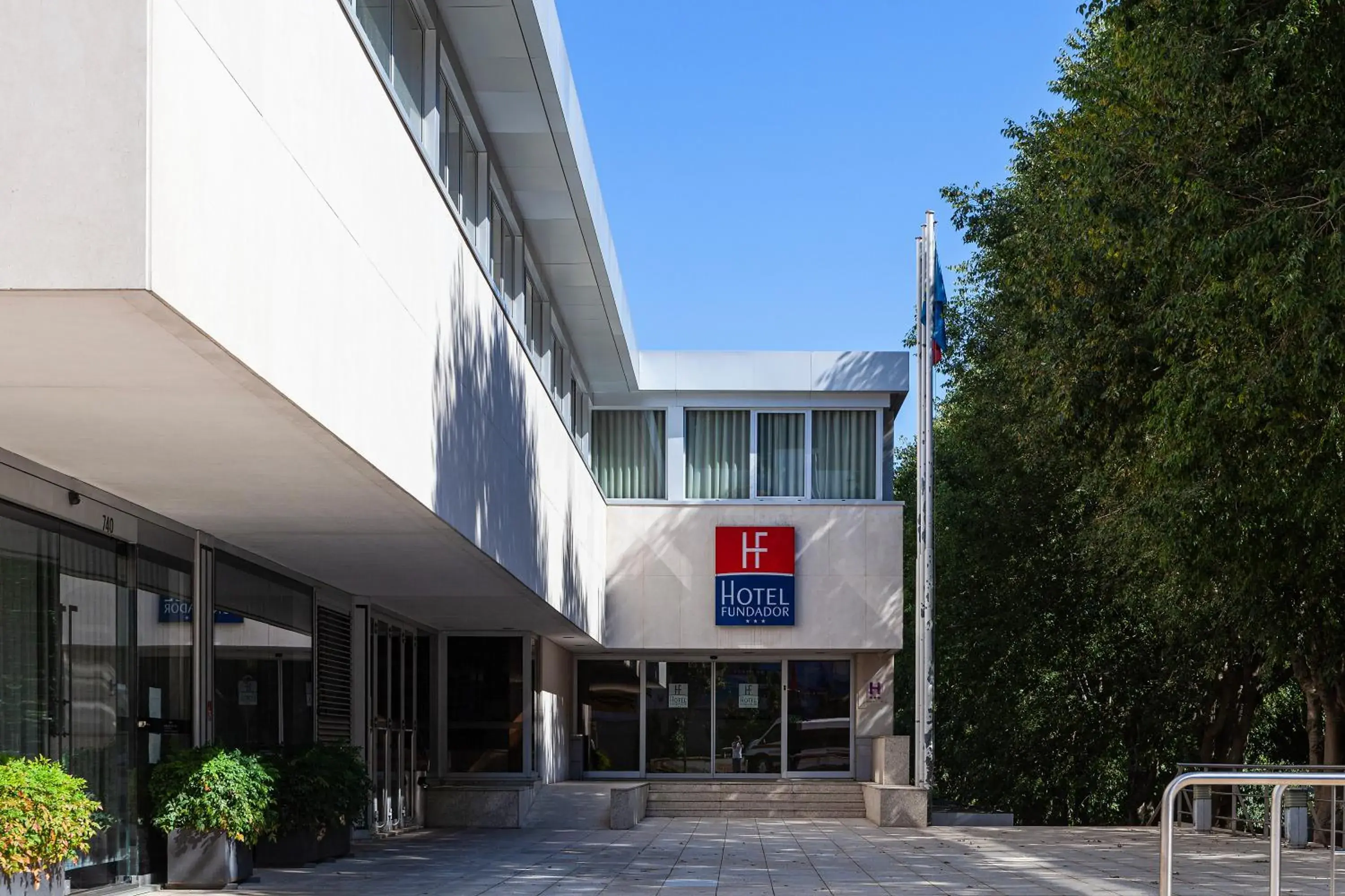 Property building in Hotel Fundador Property building in Hotel Fundador