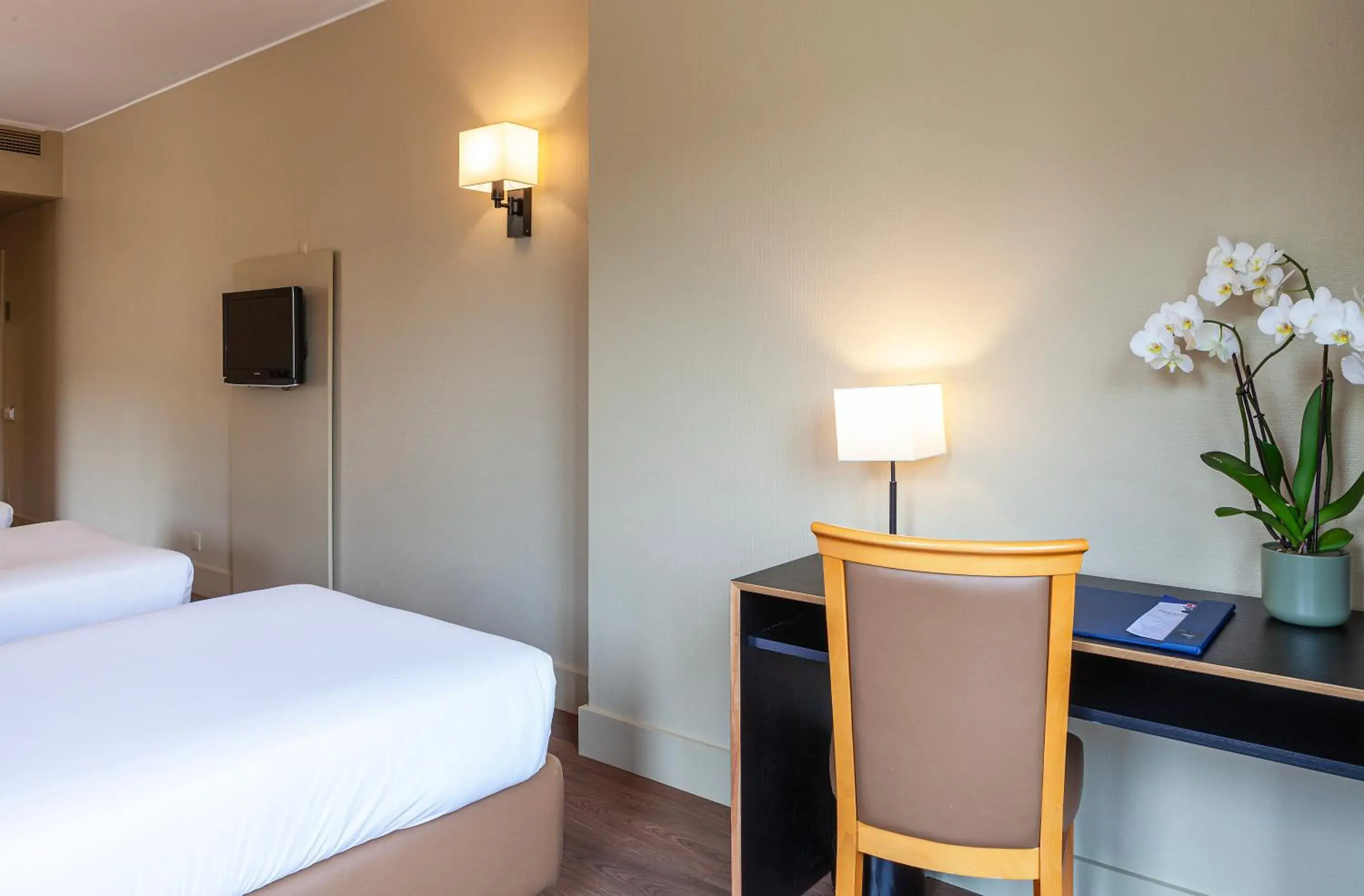 Bedroom, Bed in Hotel Fundador Bedroom, Bed in Hotel Fundador