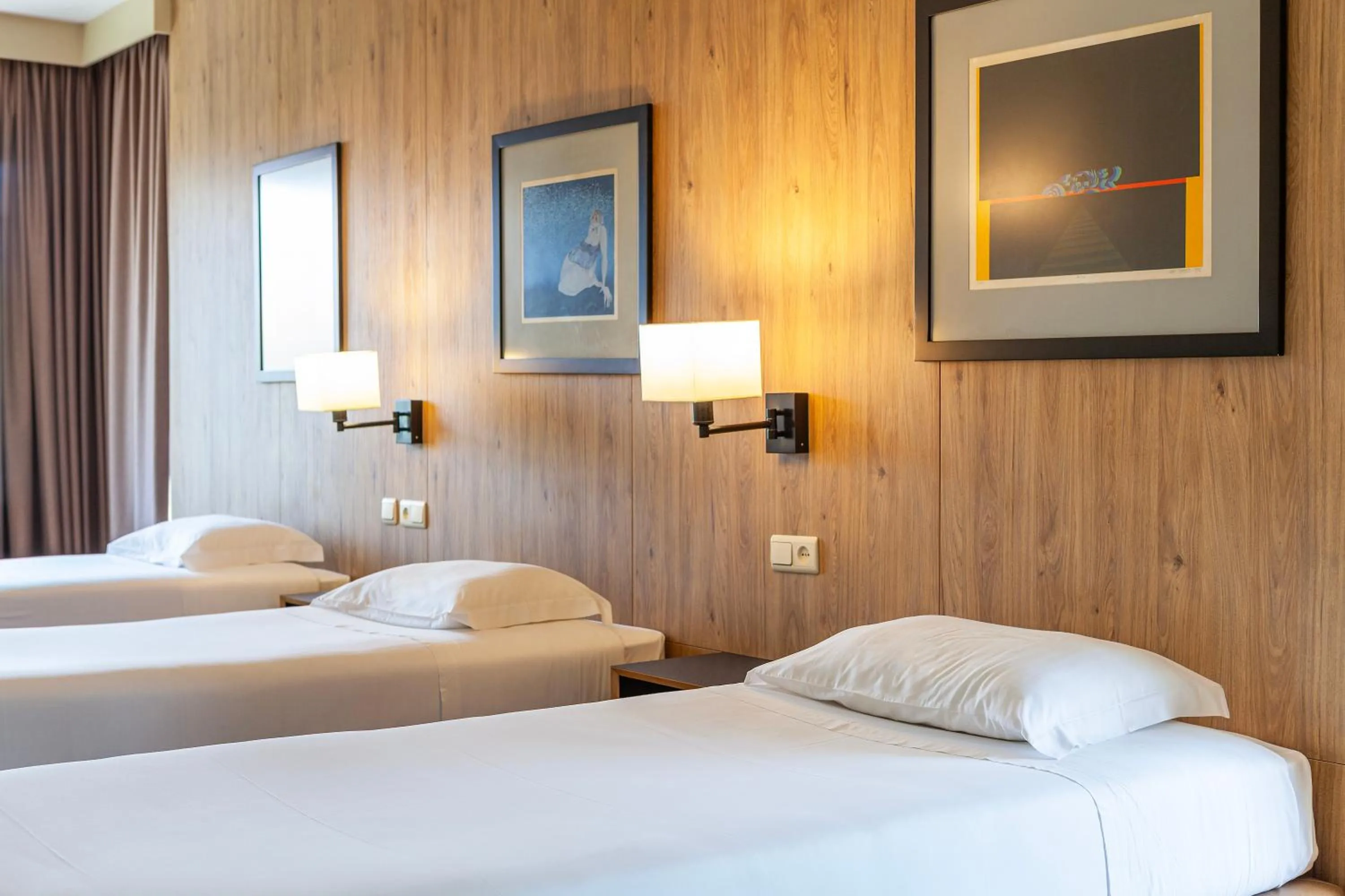 Bedroom, Bed in Hotel Fundador