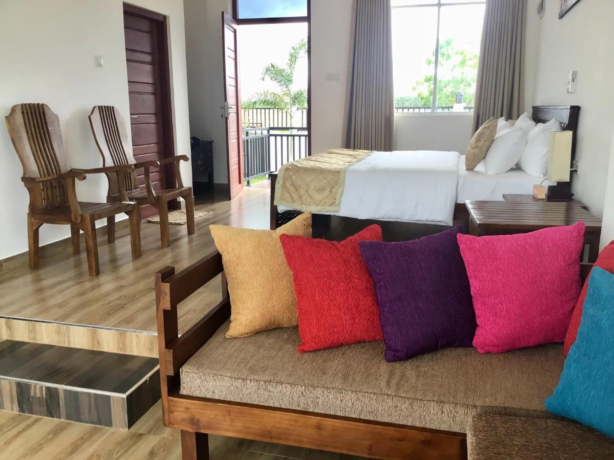 Living room, Bed in Avonil Resort Yala