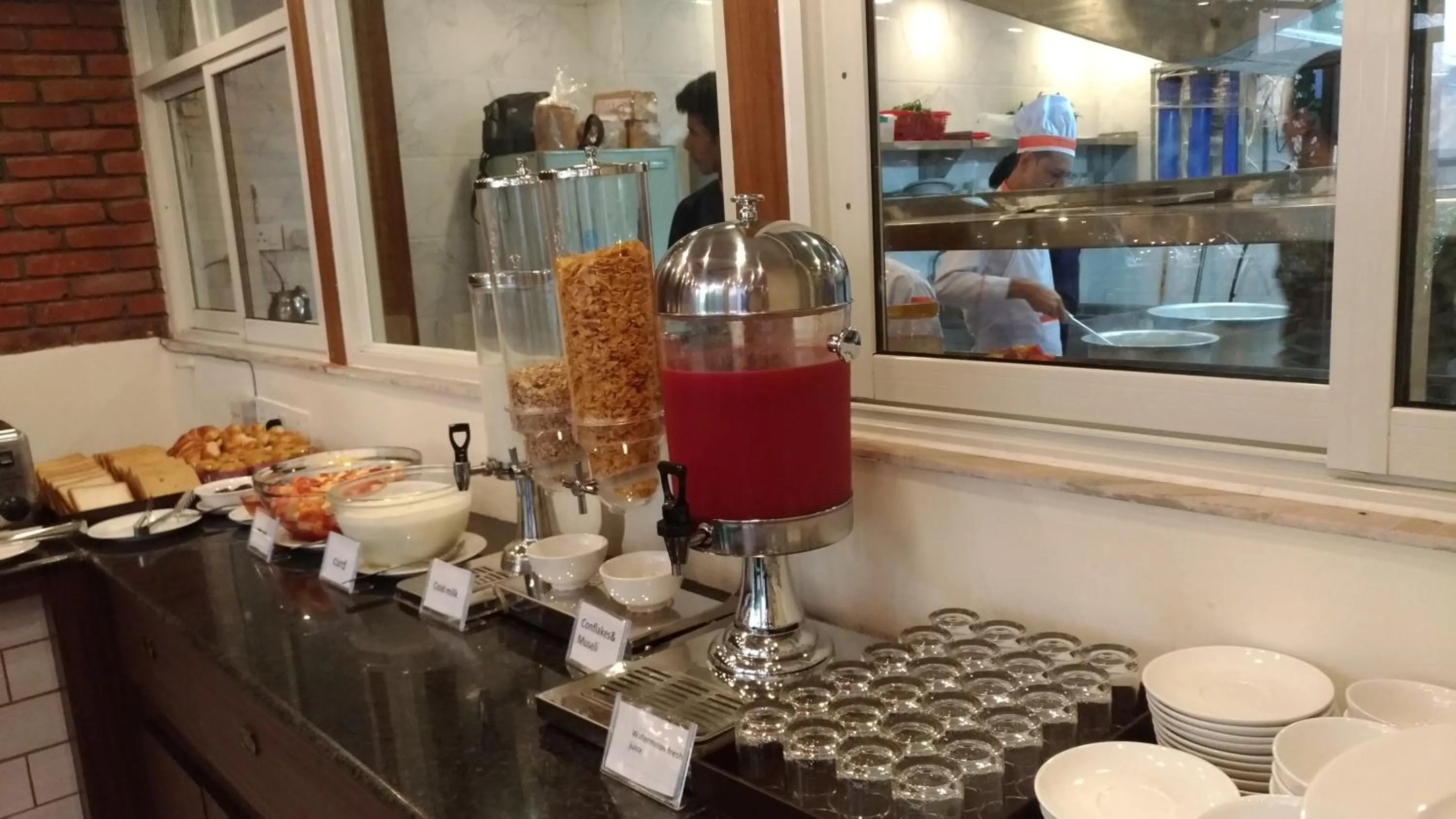 Breakfast in Hotel Jampa