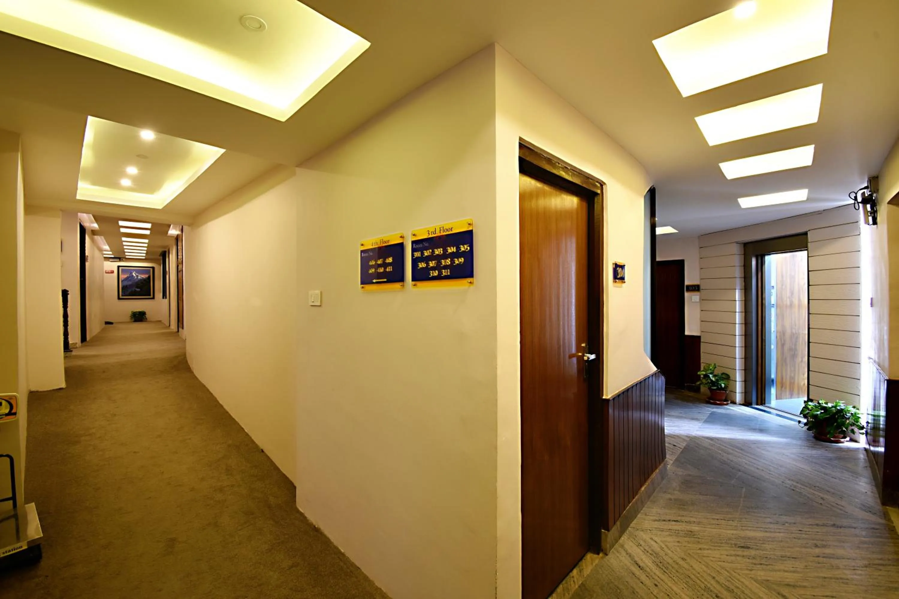 Property building in Hotel Jampa