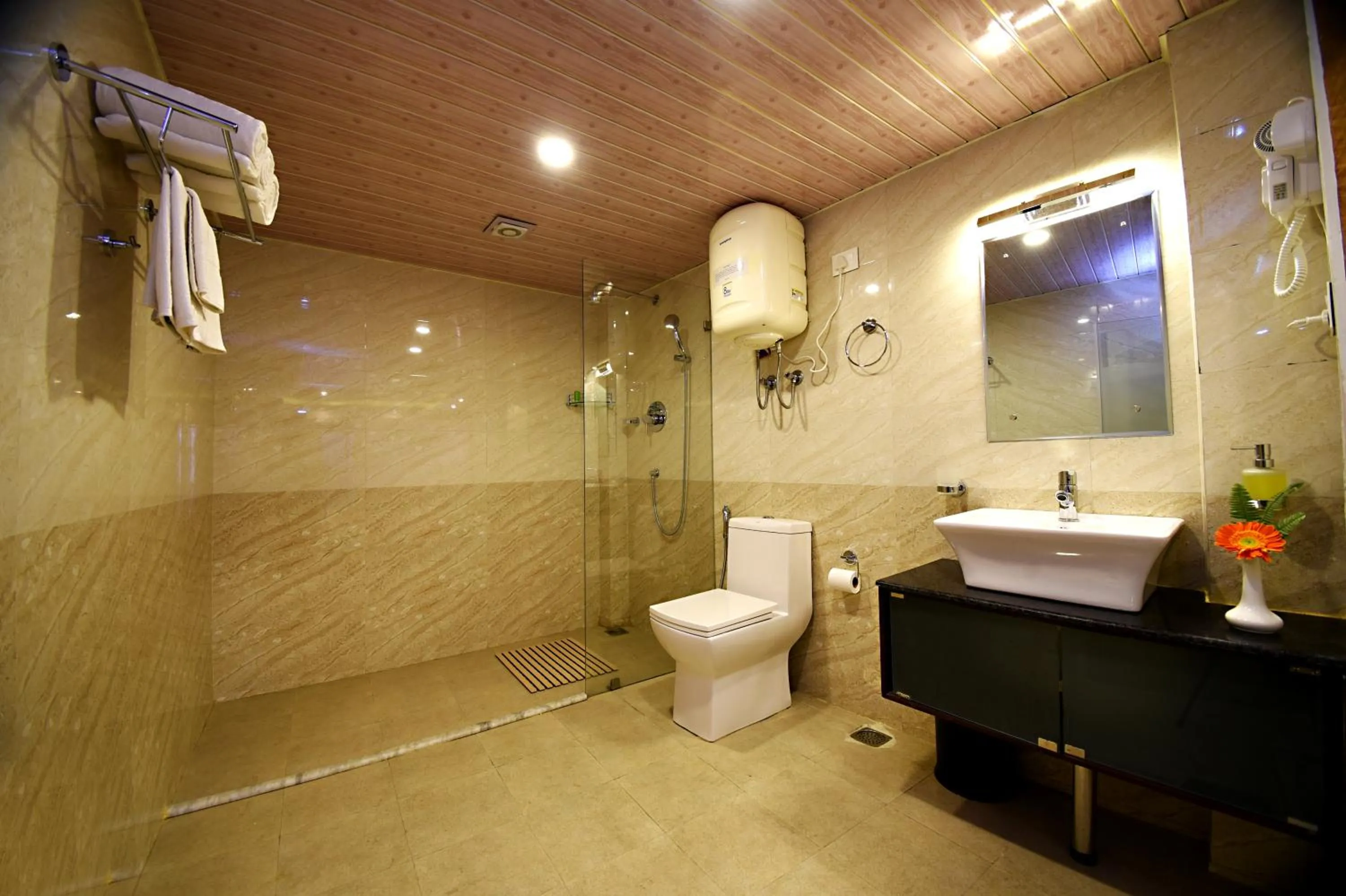 Bathroom in Hotel Jampa