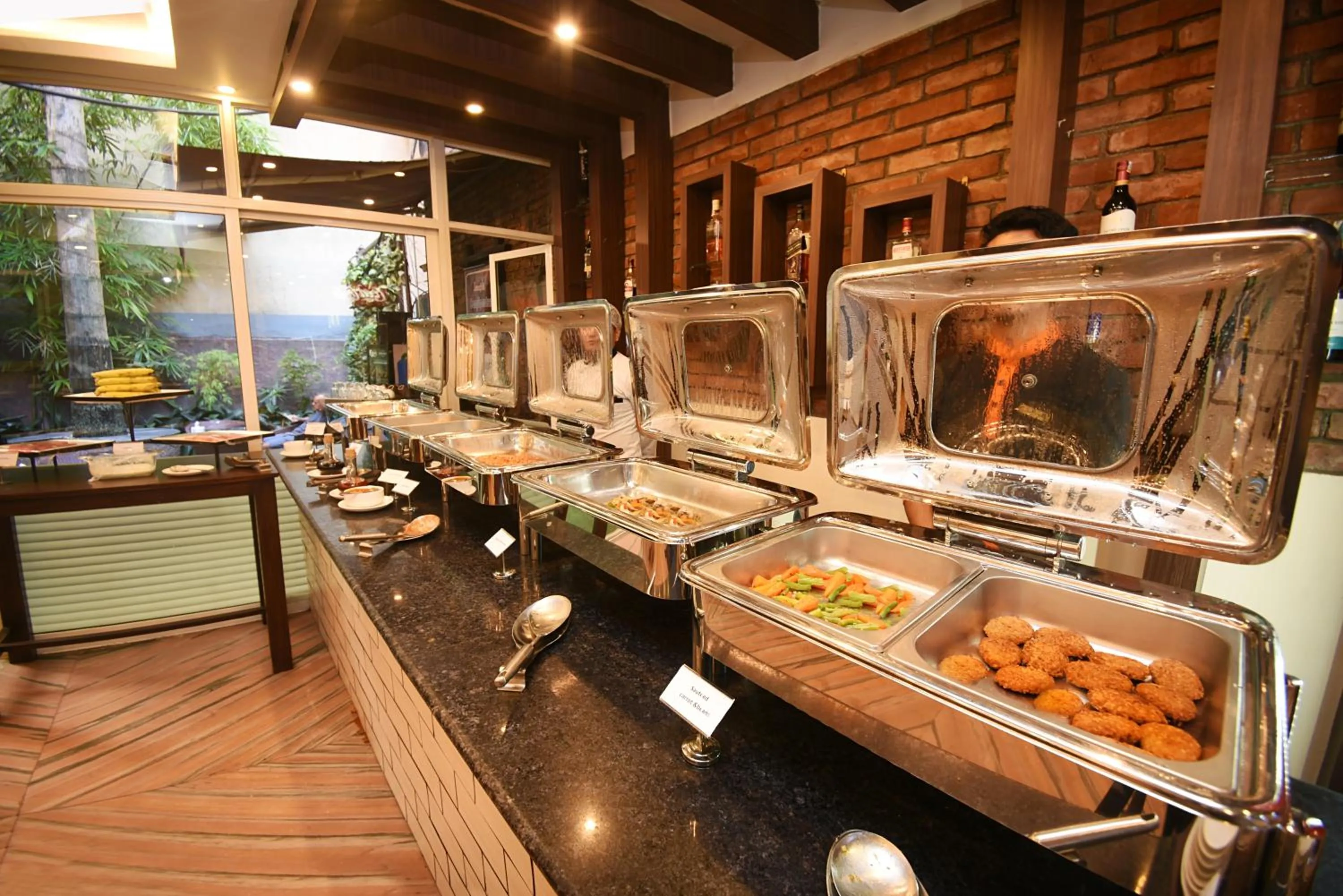 Buffet breakfast in Hotel Jampa