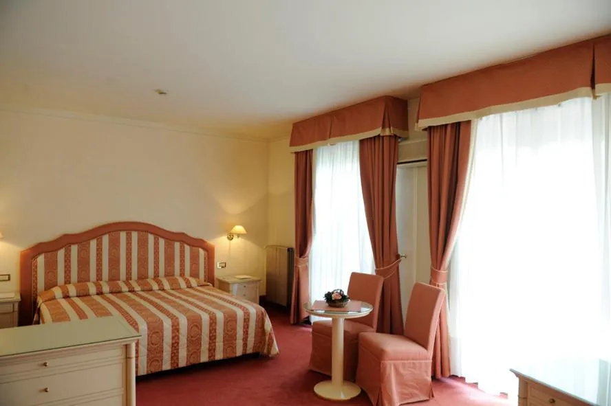 Bedroom, Bed in Ermitage Bel Air Medical Hotel