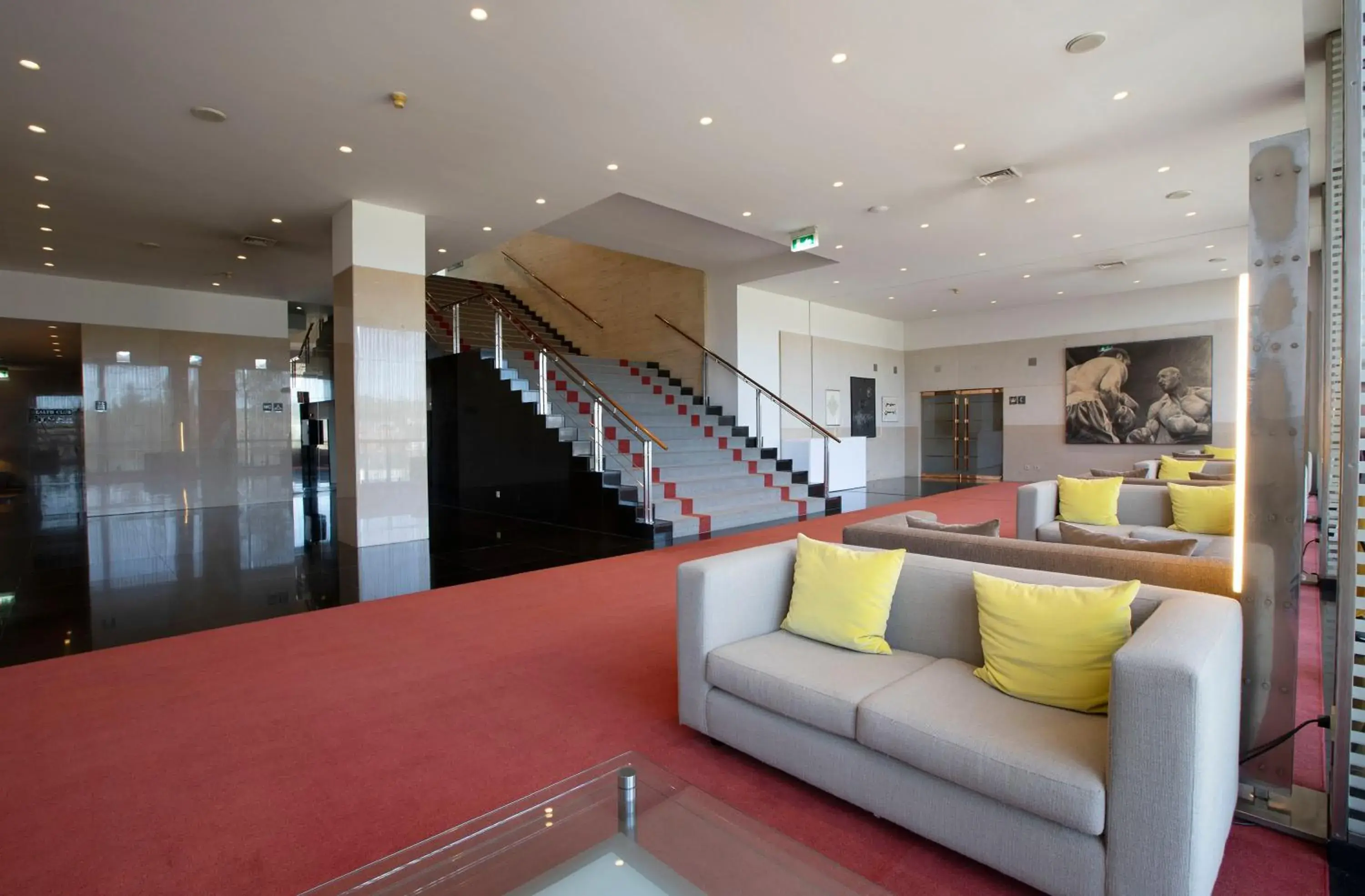 Living room in Hotel de Guimaraes Business & SPA Living room in Hotel de Guimaraes Business & SPA