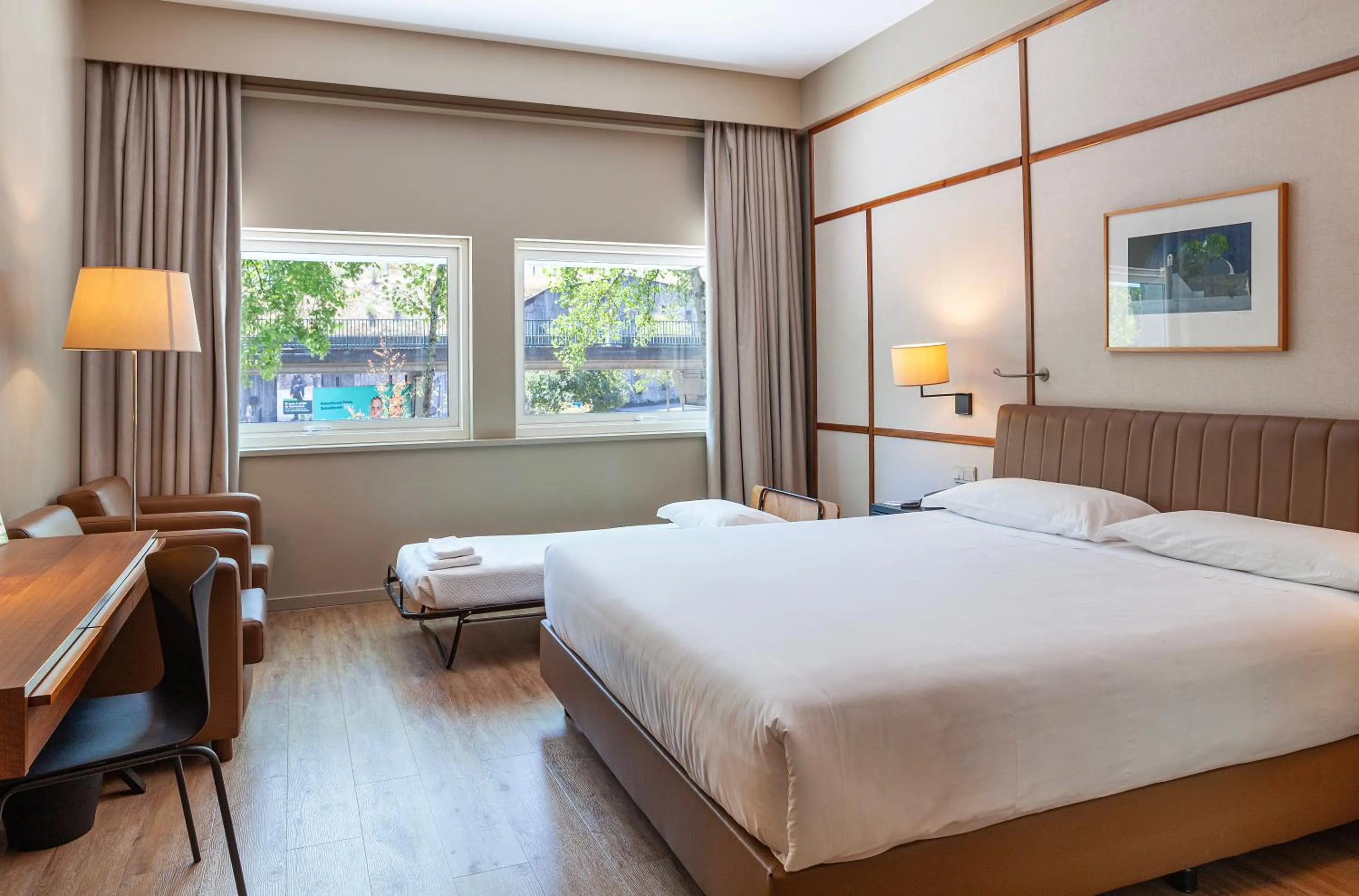 Bed in Hotel de Guimaraes Business & SPA