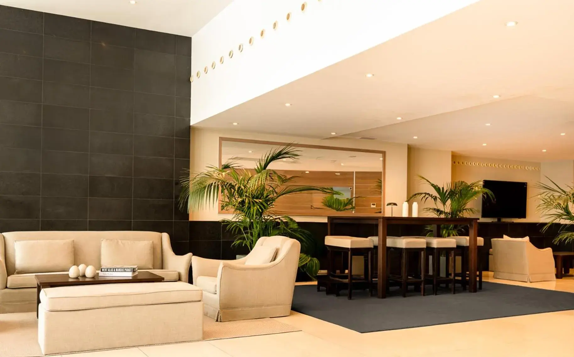 Lobby or reception in Hotel Lugano Barcelona Lobby or reception in Hotel Lugano Barcelona
