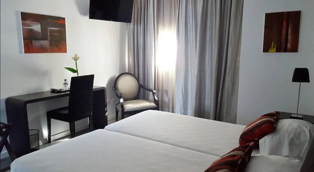 Bedroom, Bed in Hotel Solar Dos Mascarenhas