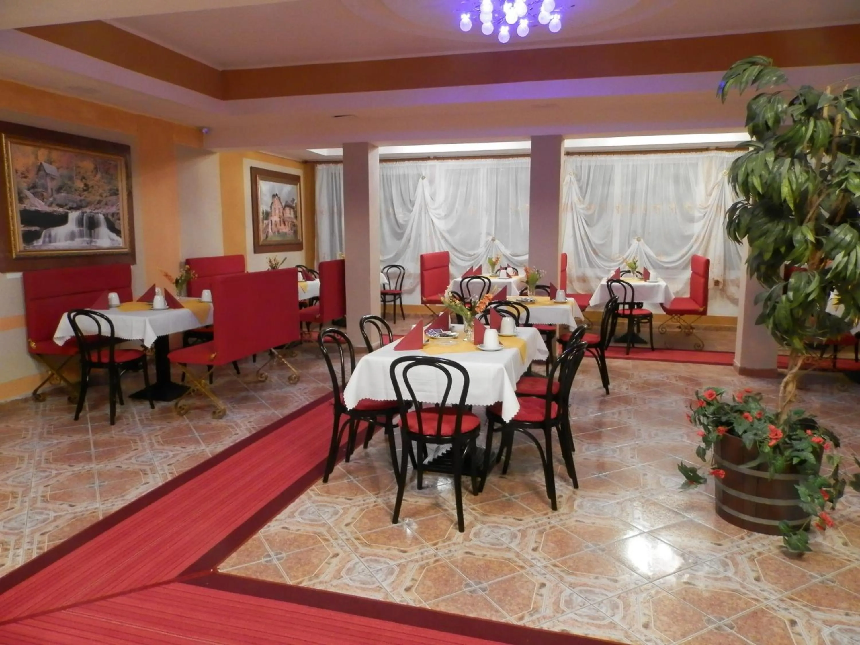 Restaurant/places to eat in OW Sargus