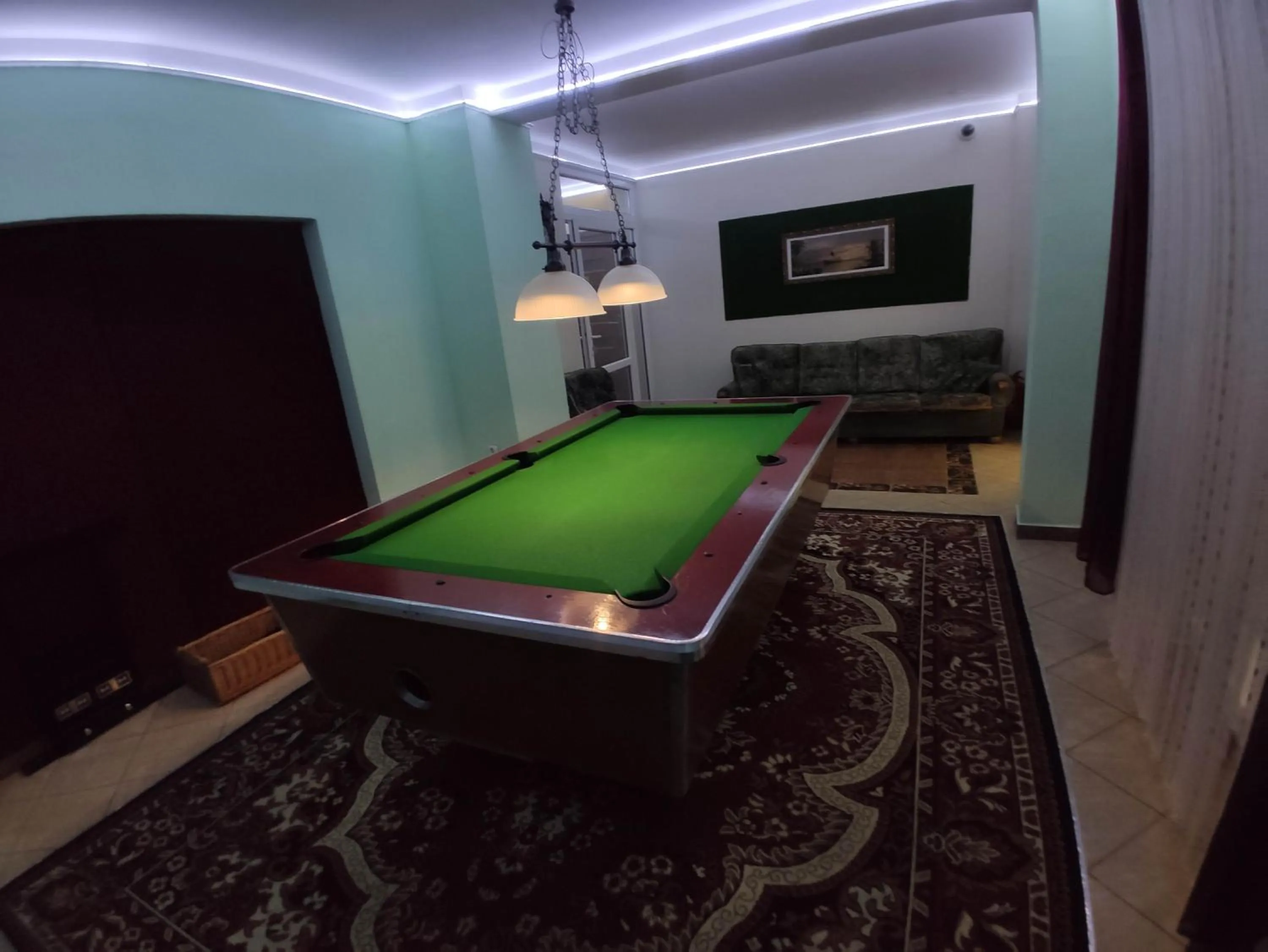 Billiard in OW Sargus