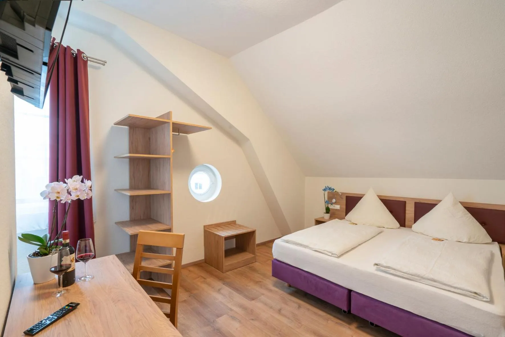 Bed in Hotel Restaurant Schwert