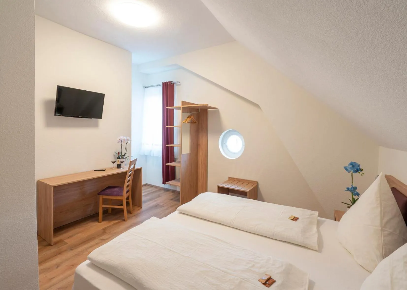 Bed in Hotel Restaurant Schwert