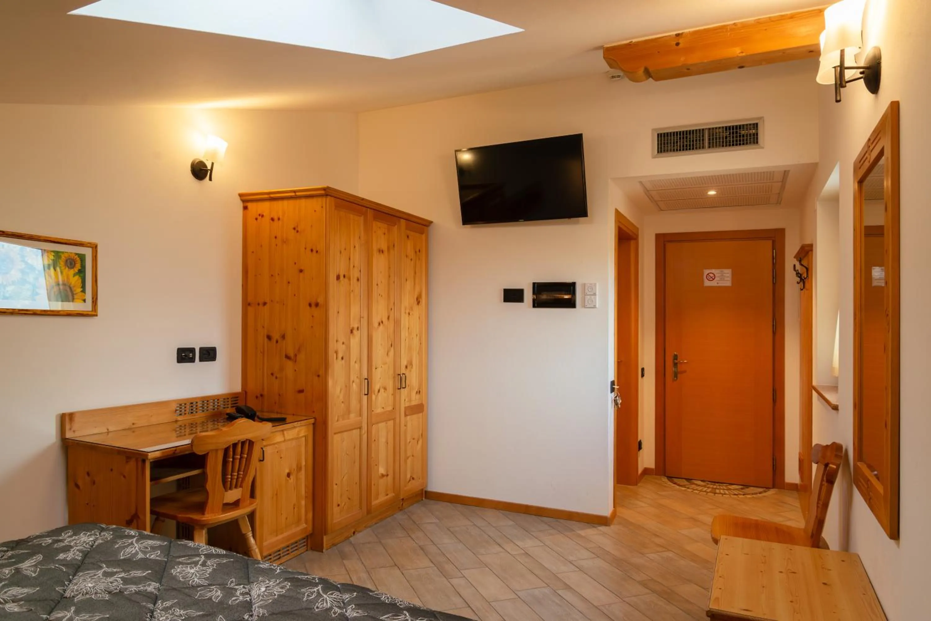 Bedroom, Bed in Hotel Ristorante Alla Nave