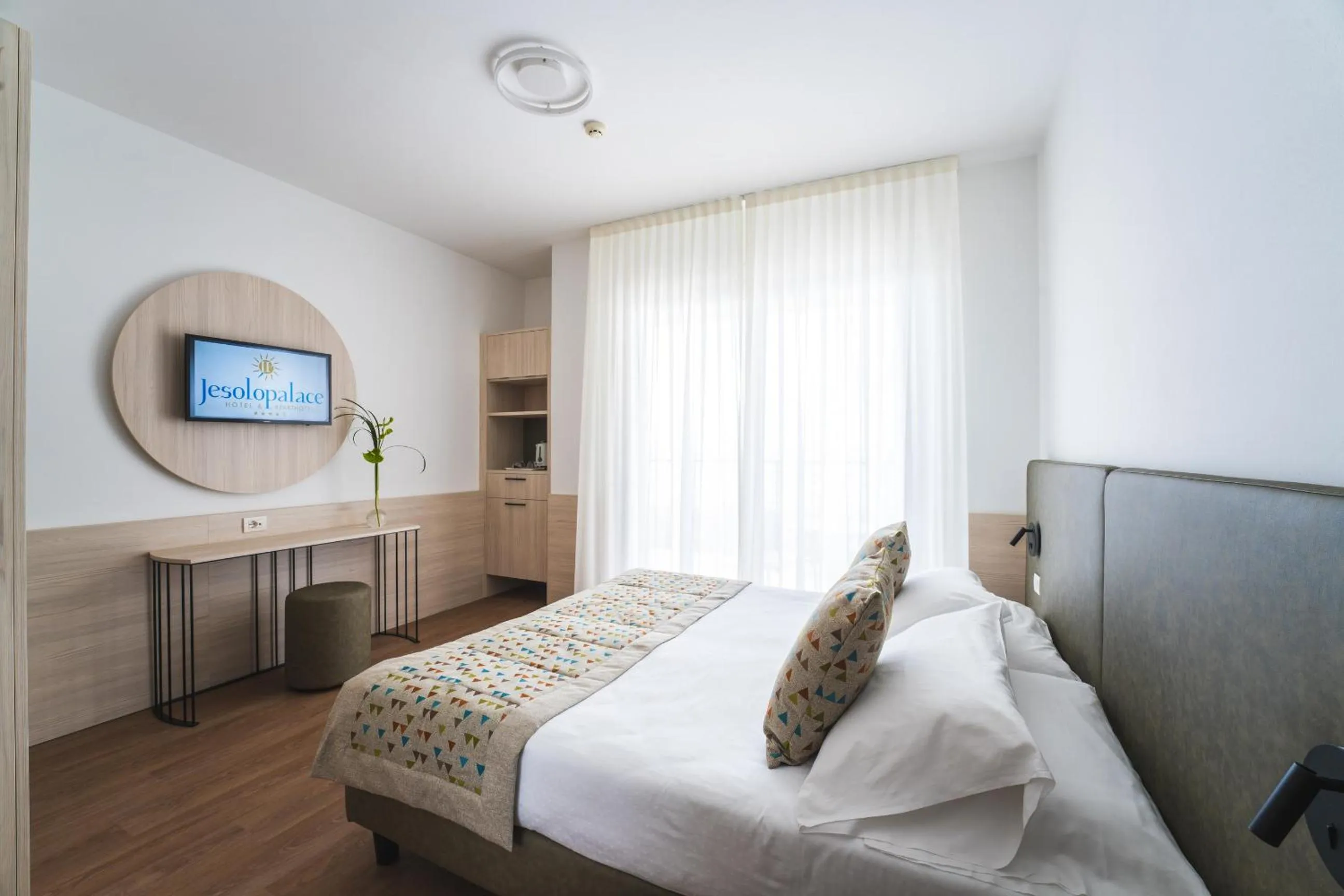 Bedroom, Bed in Jesolopalace Hotel & Aparthotel