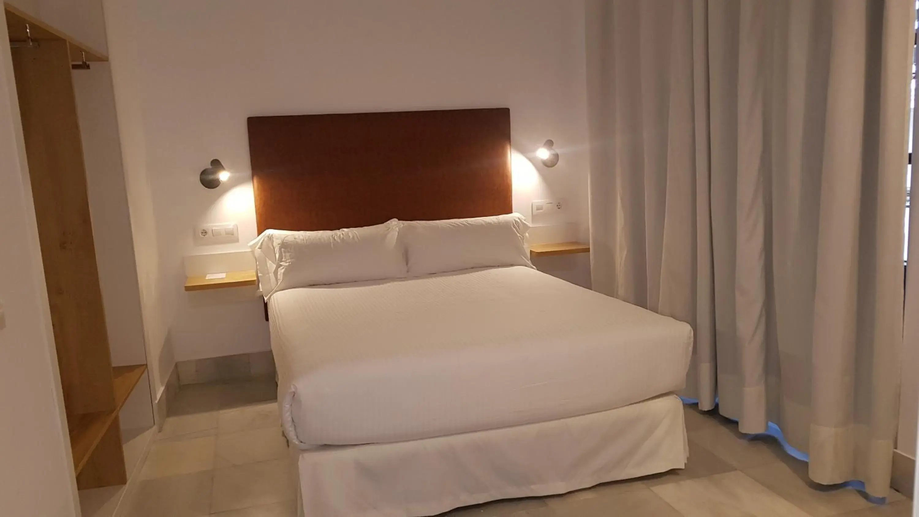 Double or Twin Room in Basic Hotel Sevilla Catedral Double or Twin Room in Basic Hotel Sevilla Catedral