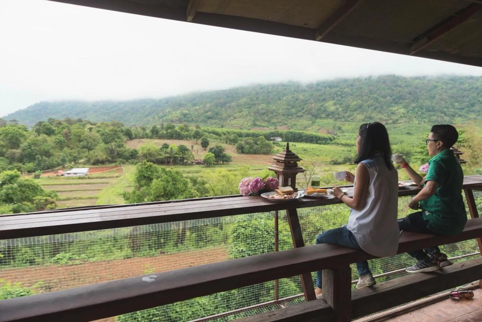 Restaurant/places to eat in Phurua Bussaba Resort & Spa