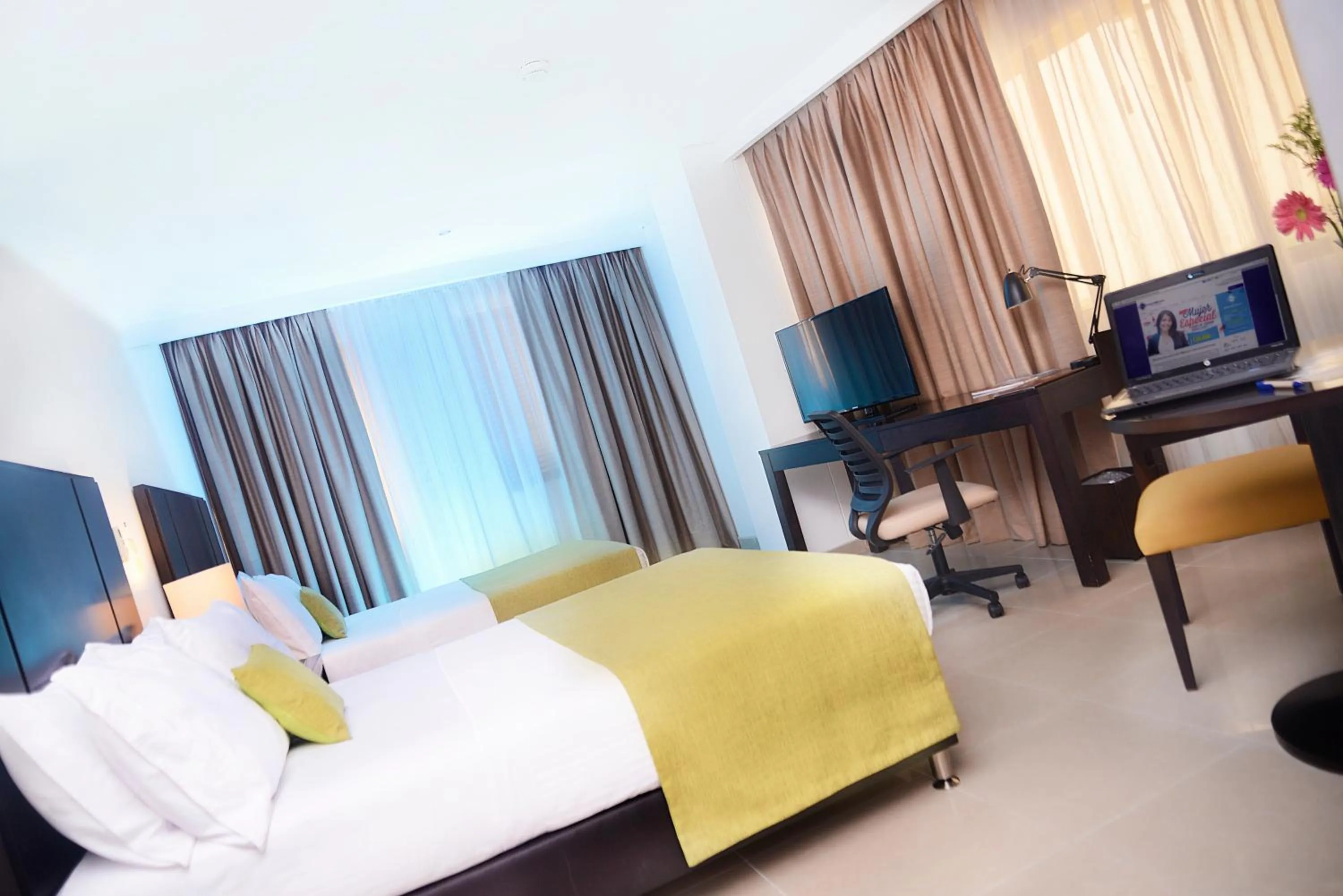 Bedroom, Bed in Hotel Millenium Barrancabermeja