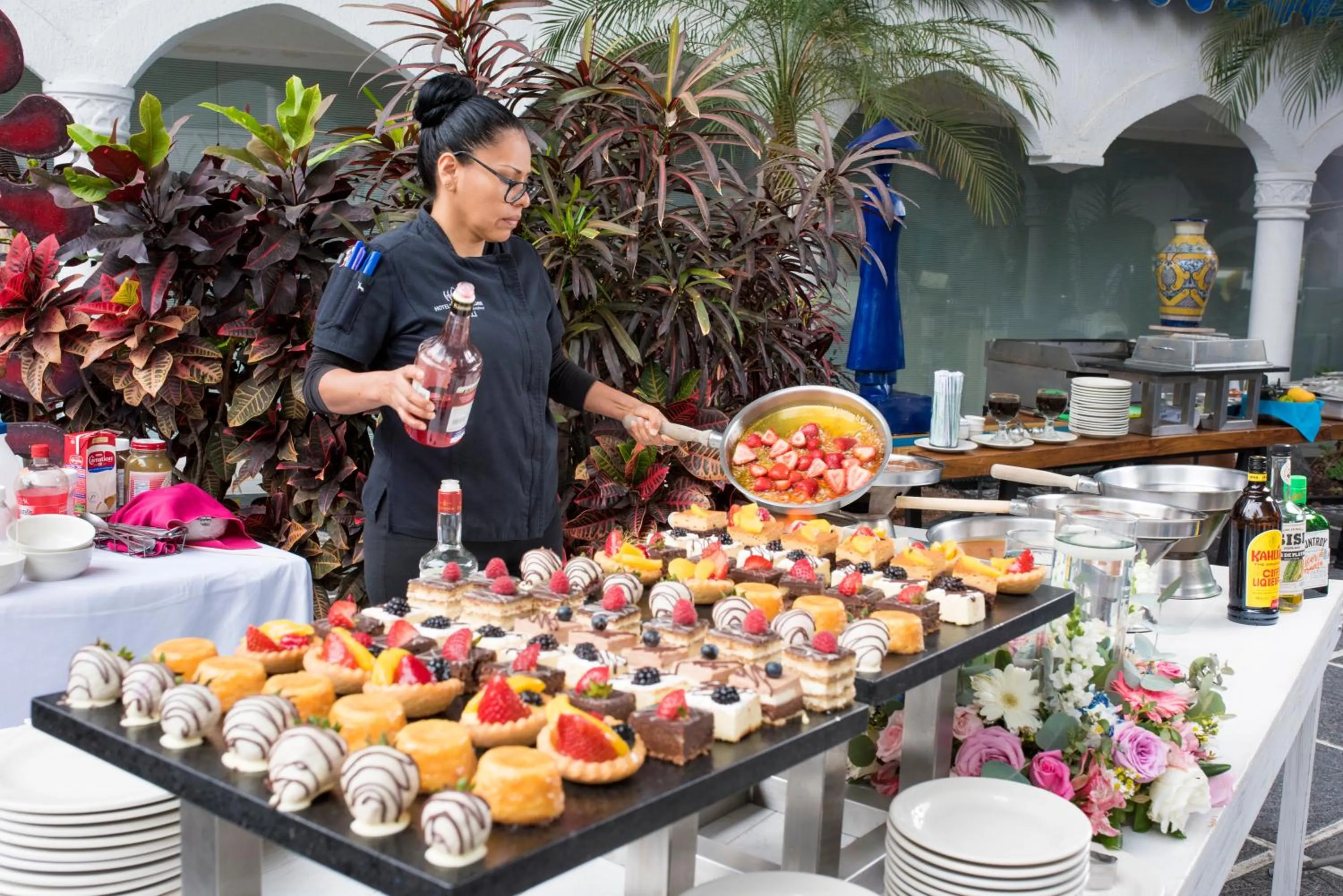 Buffet breakfast in Villa Bejar Cuernavaca