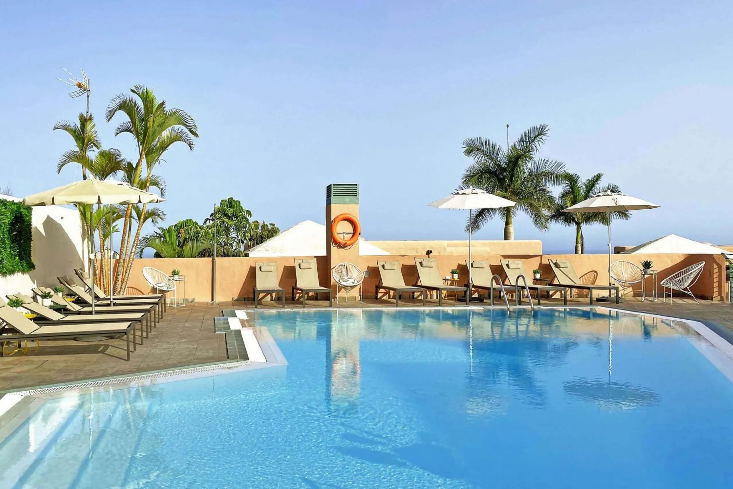 Swimming pool in Salobre Morro Golf 10