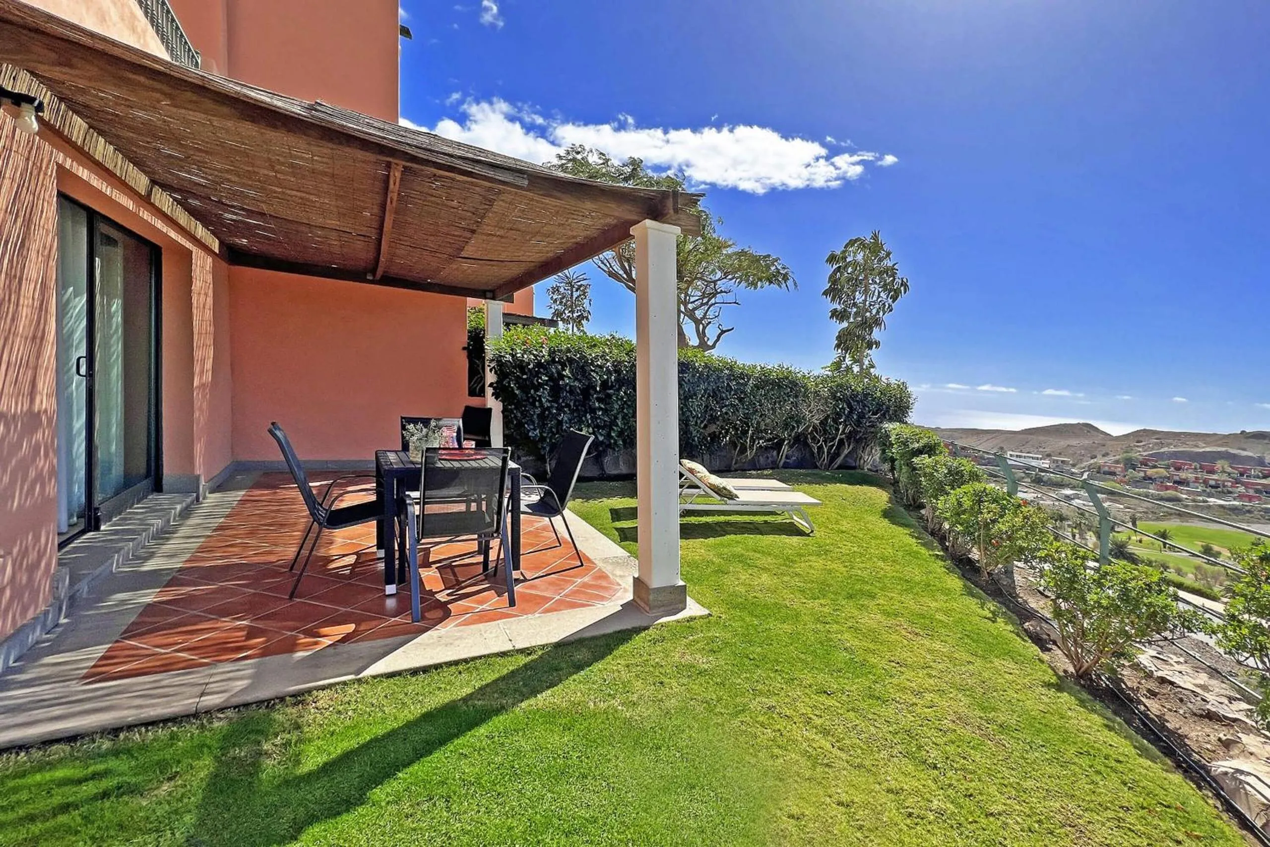 Patio in Salobre Morro Golf 10