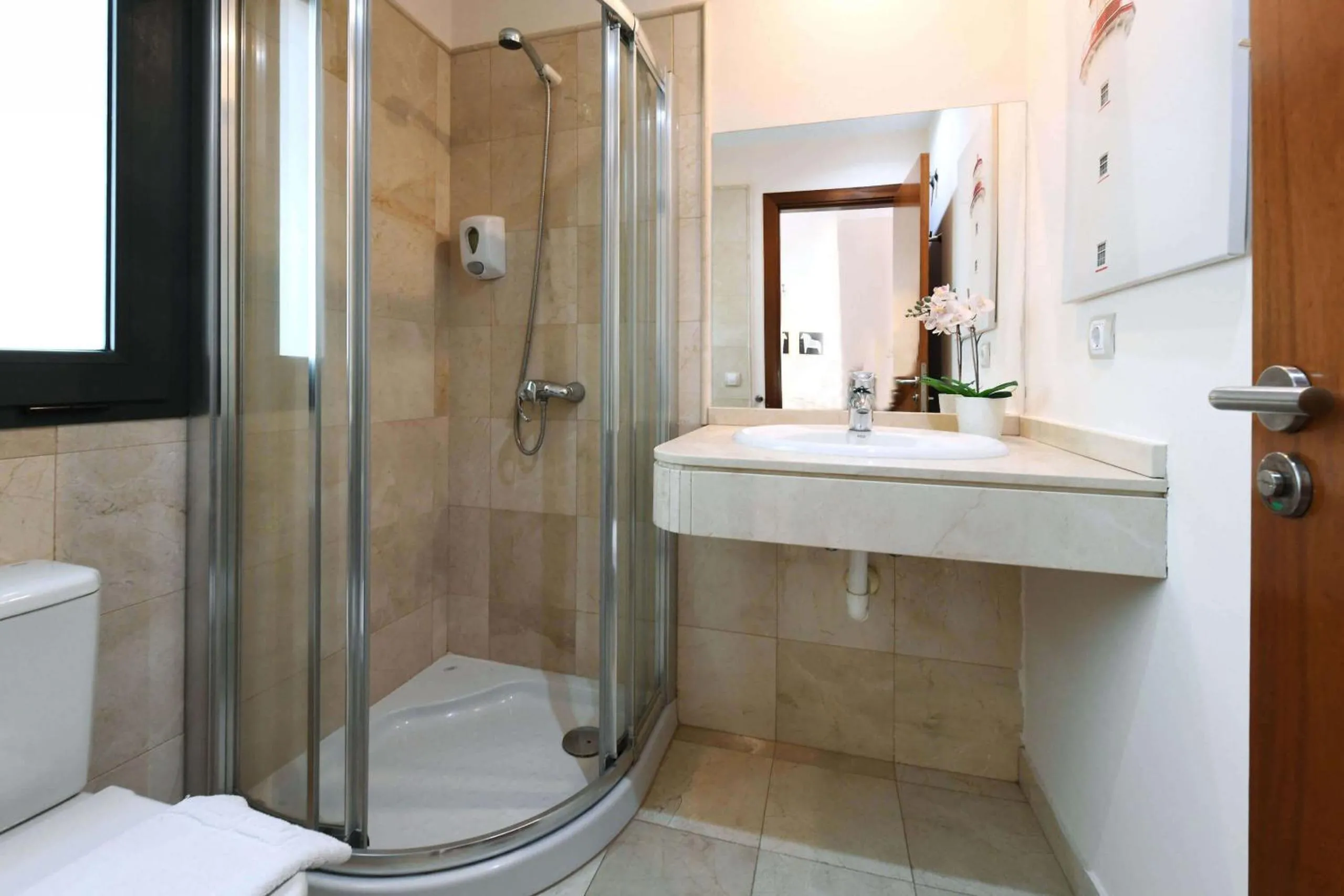 Bathroom in Salobre Morro Golf 10