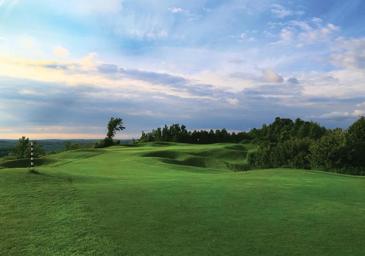 Golfcourse in Hockley Valley Resort
