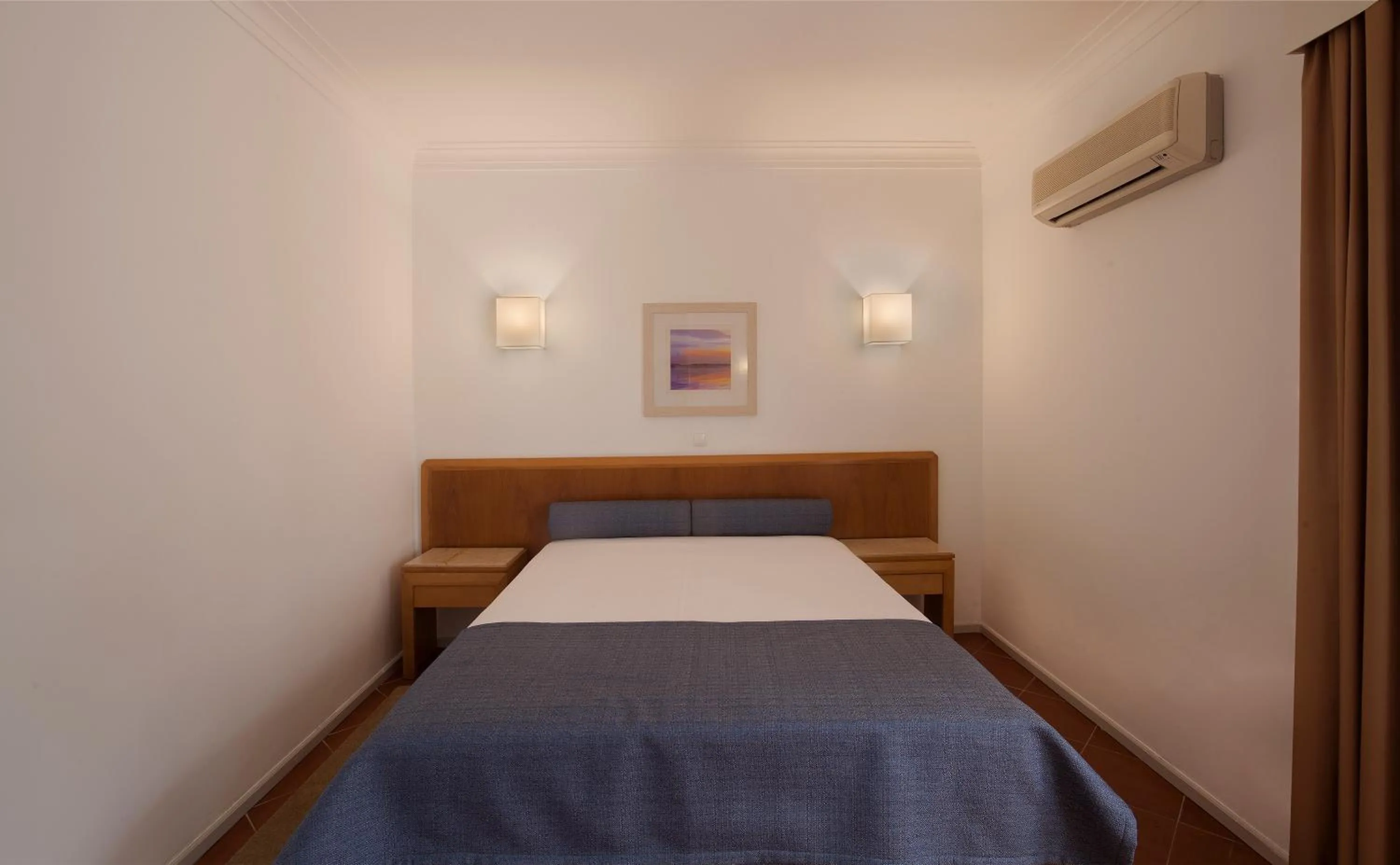 Bedroom, Bed in TURIM Estrela do Vau Hotel