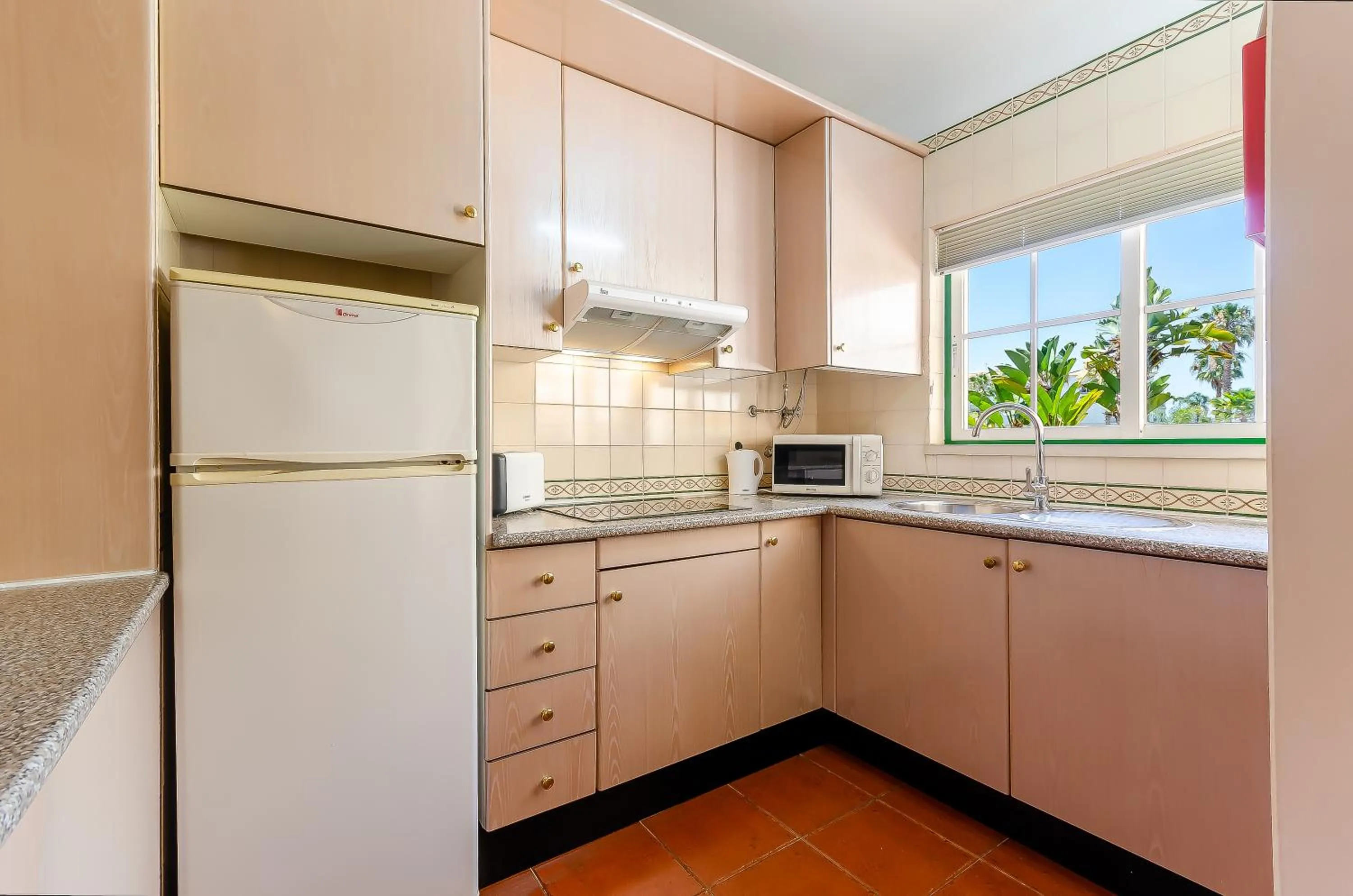 Kitchen or kitchenette in TURIM Estrela do Vau Hotel