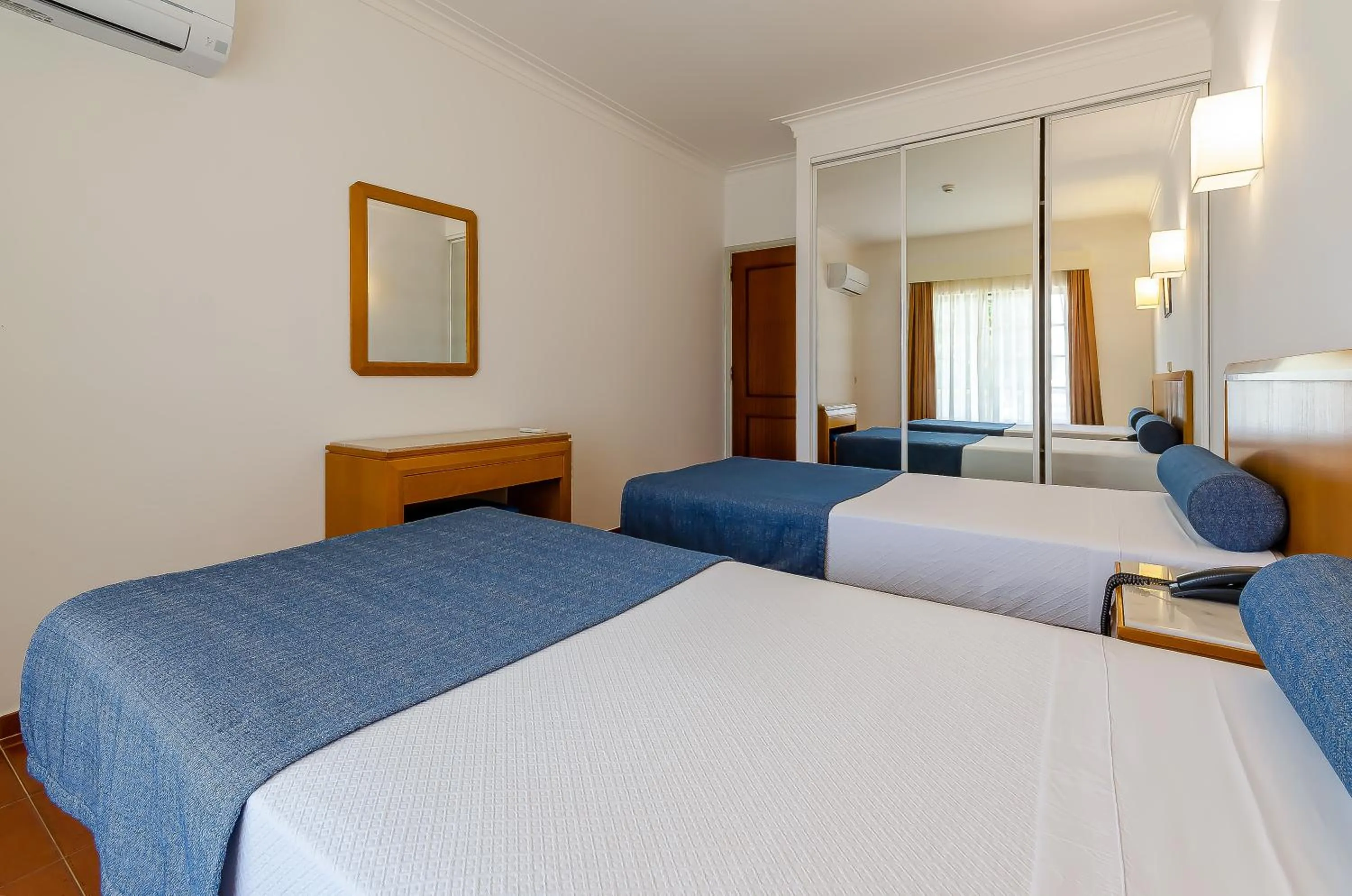 Bedroom, Bed in TURIM Estrela do Vau Hotel