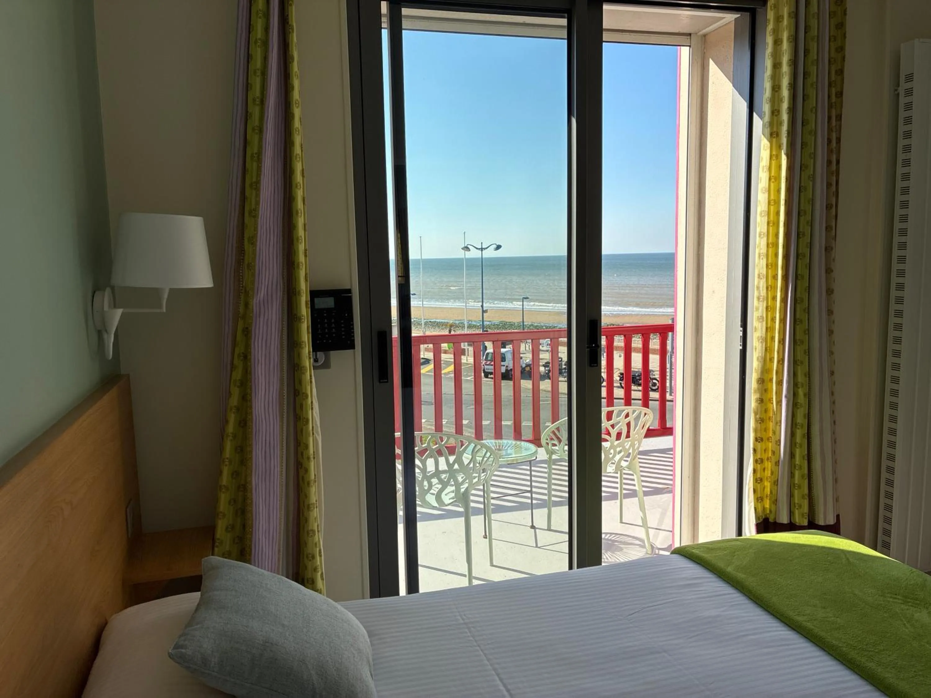 Bed in Hôtel Outre-Mer - Villa Le Couchant