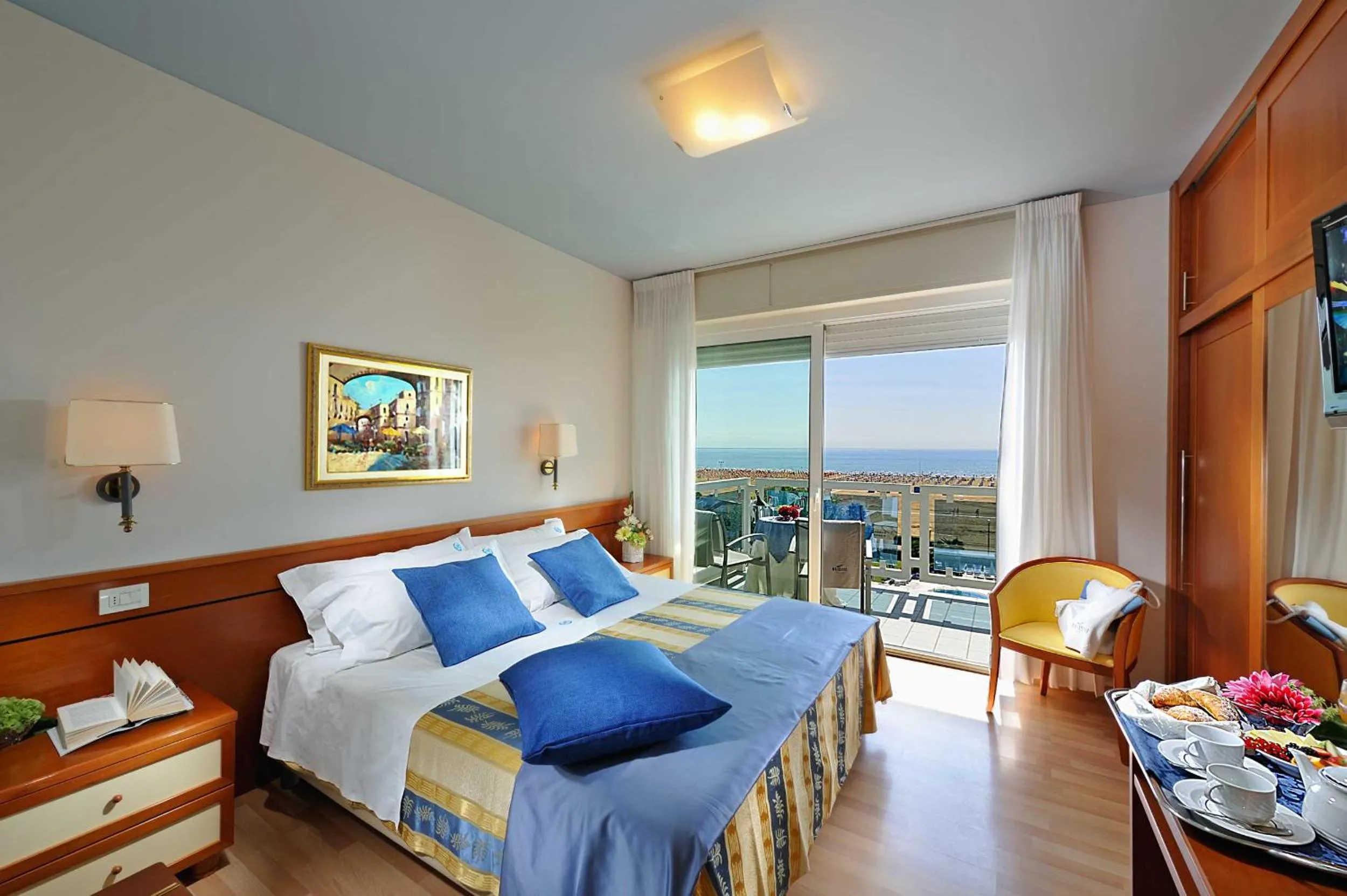 Bed in Majestic Beach Hotel & Wellness