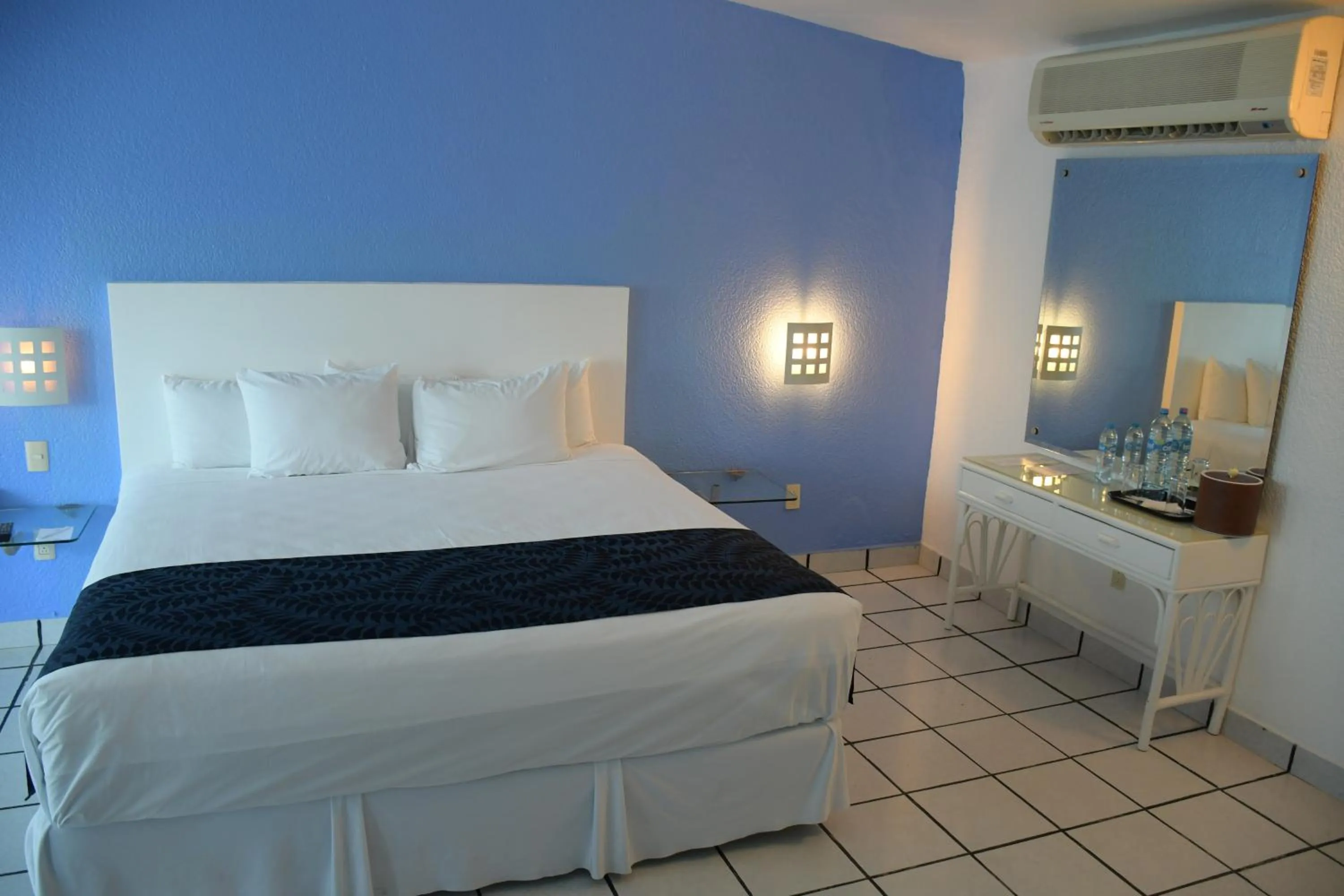 Bed in Villa Bejar Tequesquitengo