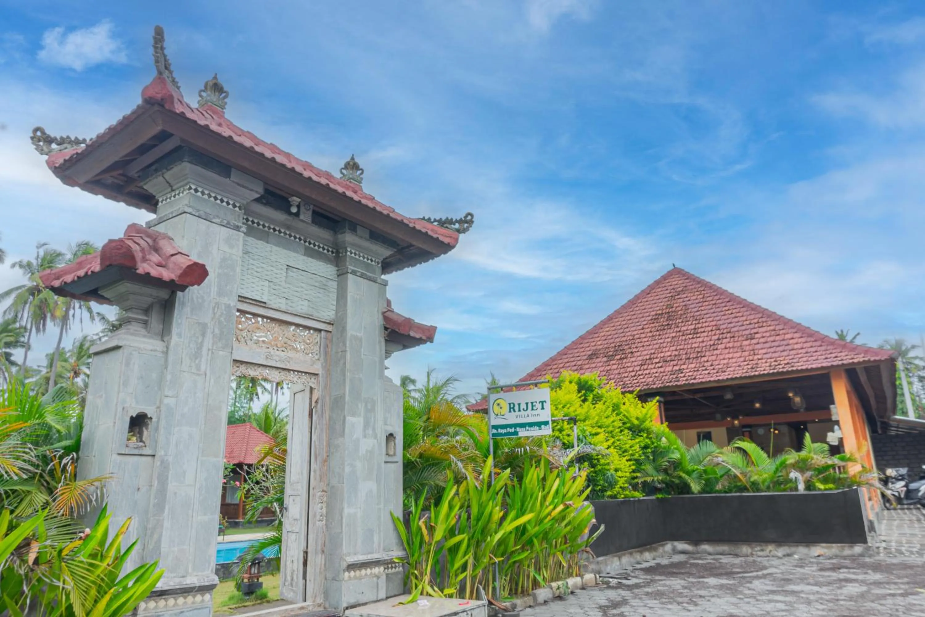 Logo/Certificate/Sign in Rijet Villa Beach & Restaurant