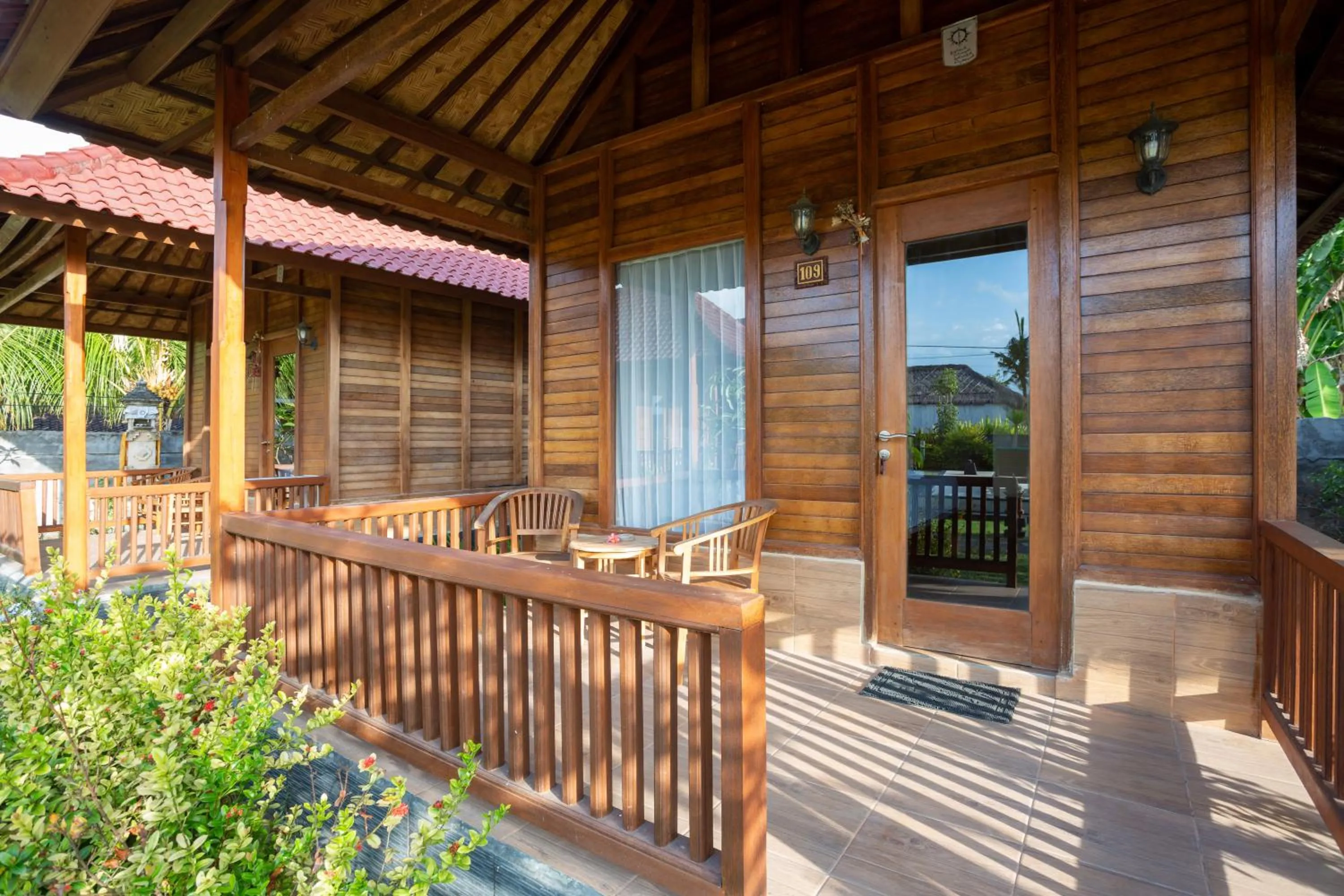 Balcony/Terrace in Rijet Villa Beach & Restaurant