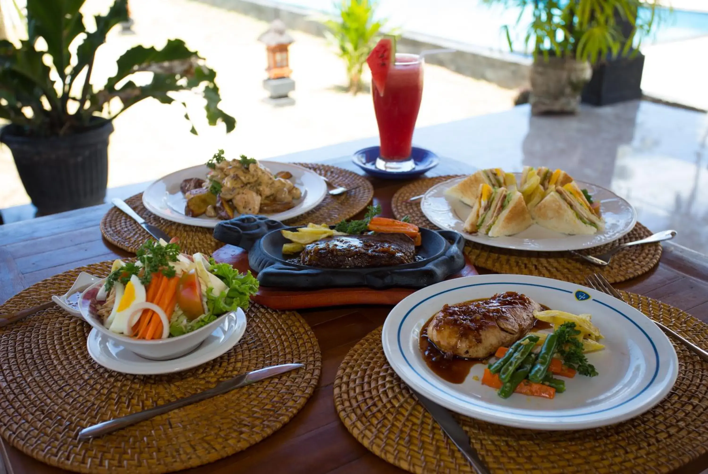 Food and drinks in Rijet Villa Beach & Restaurant Food and drinks in Rijet Villa Beach & Restaurant