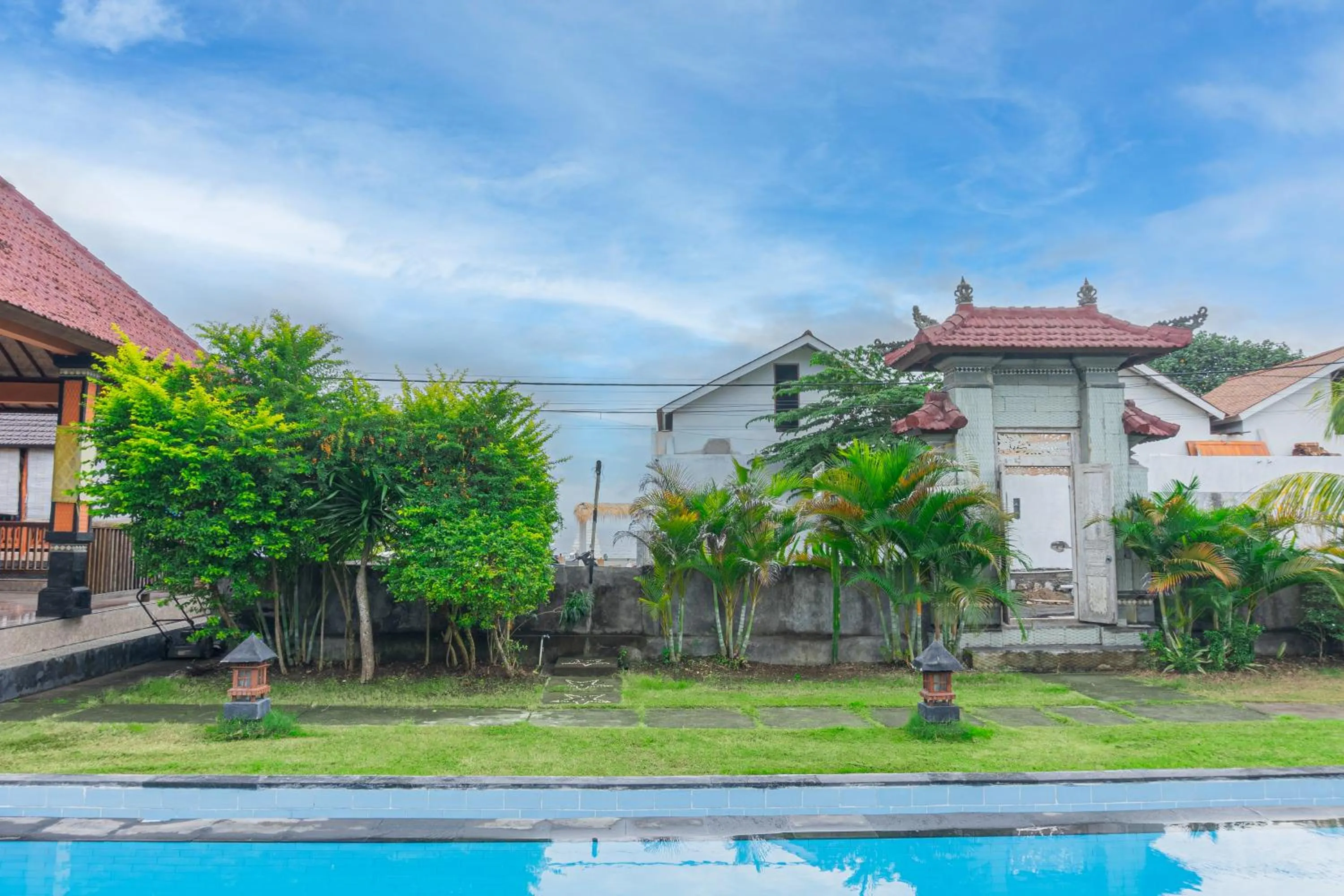 Garden in Rijet Villa Beach & Restaurant